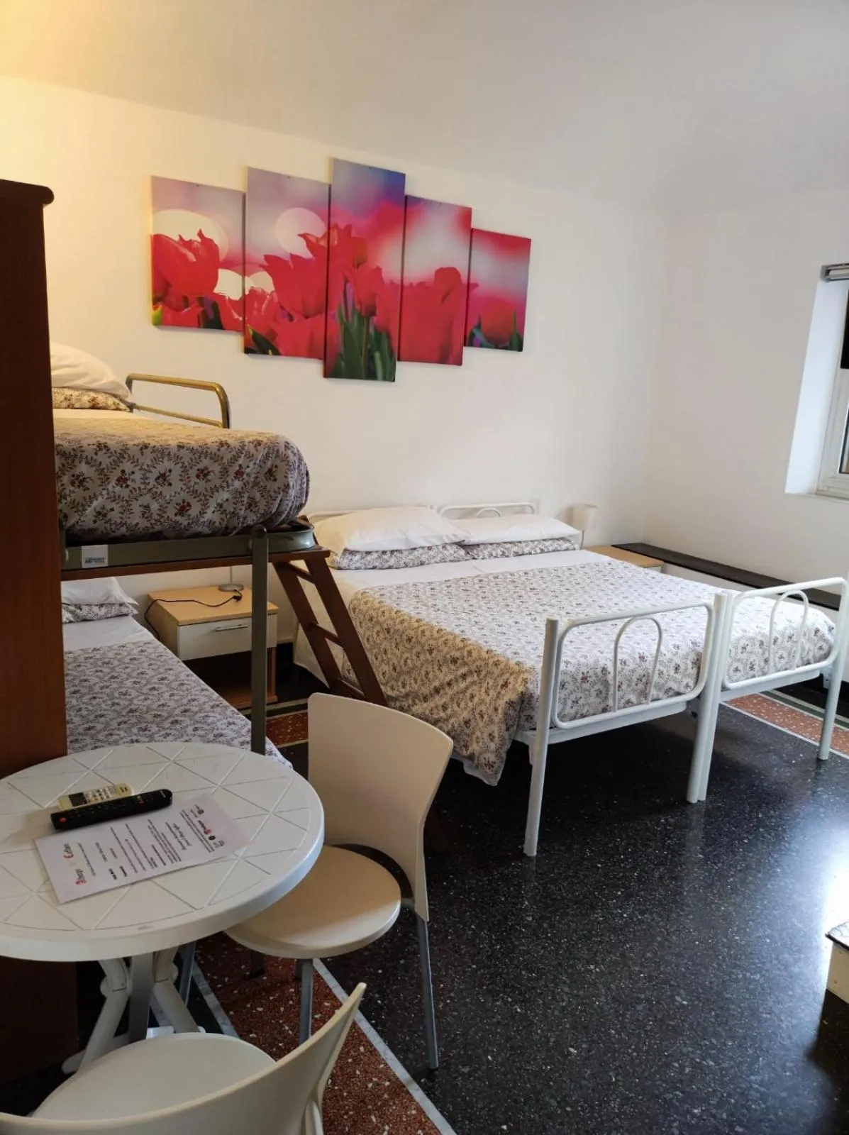 Bed in Albergo Caffaro