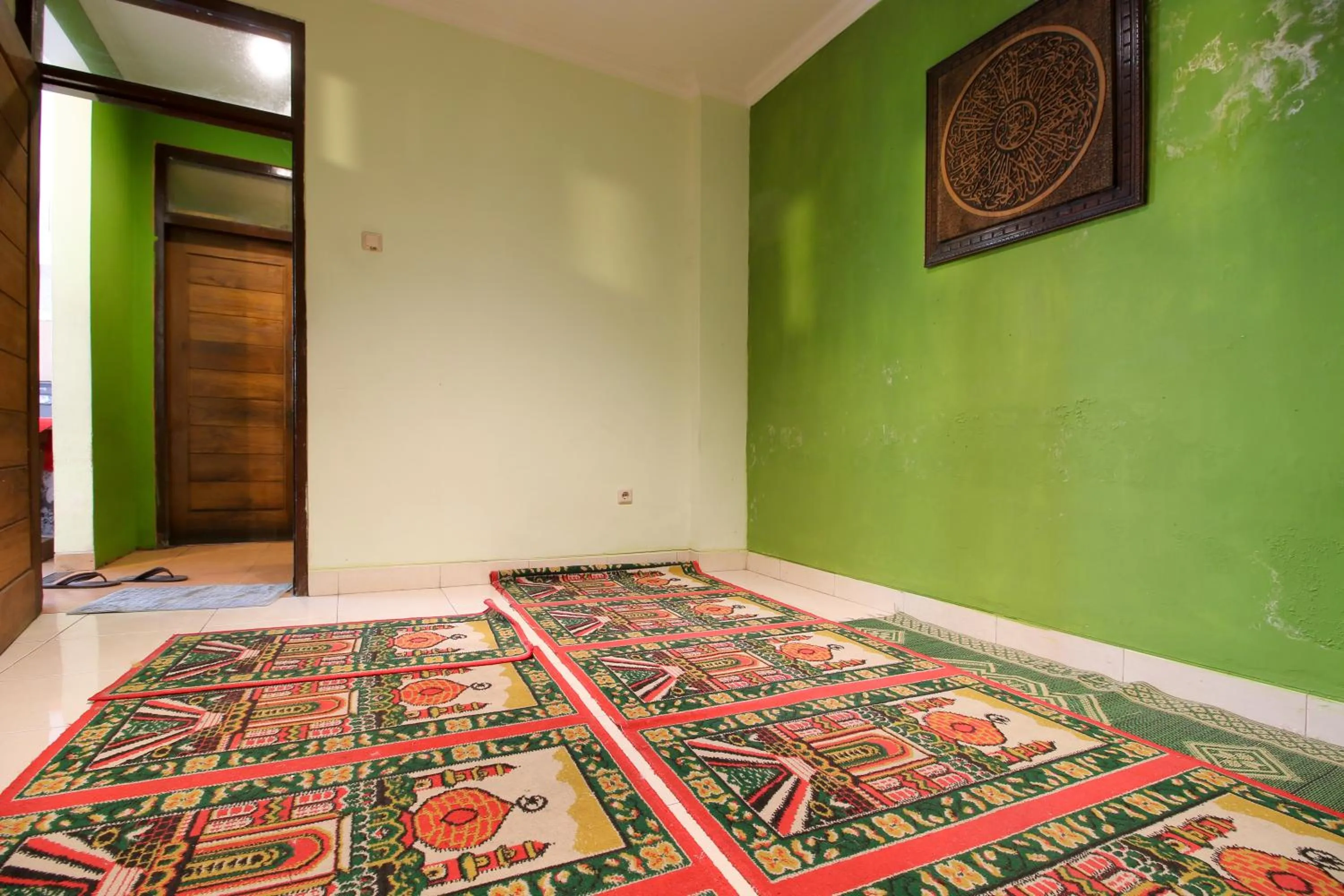 Activities, Bed in RedDoorz Plus @ Taman Siswa 2