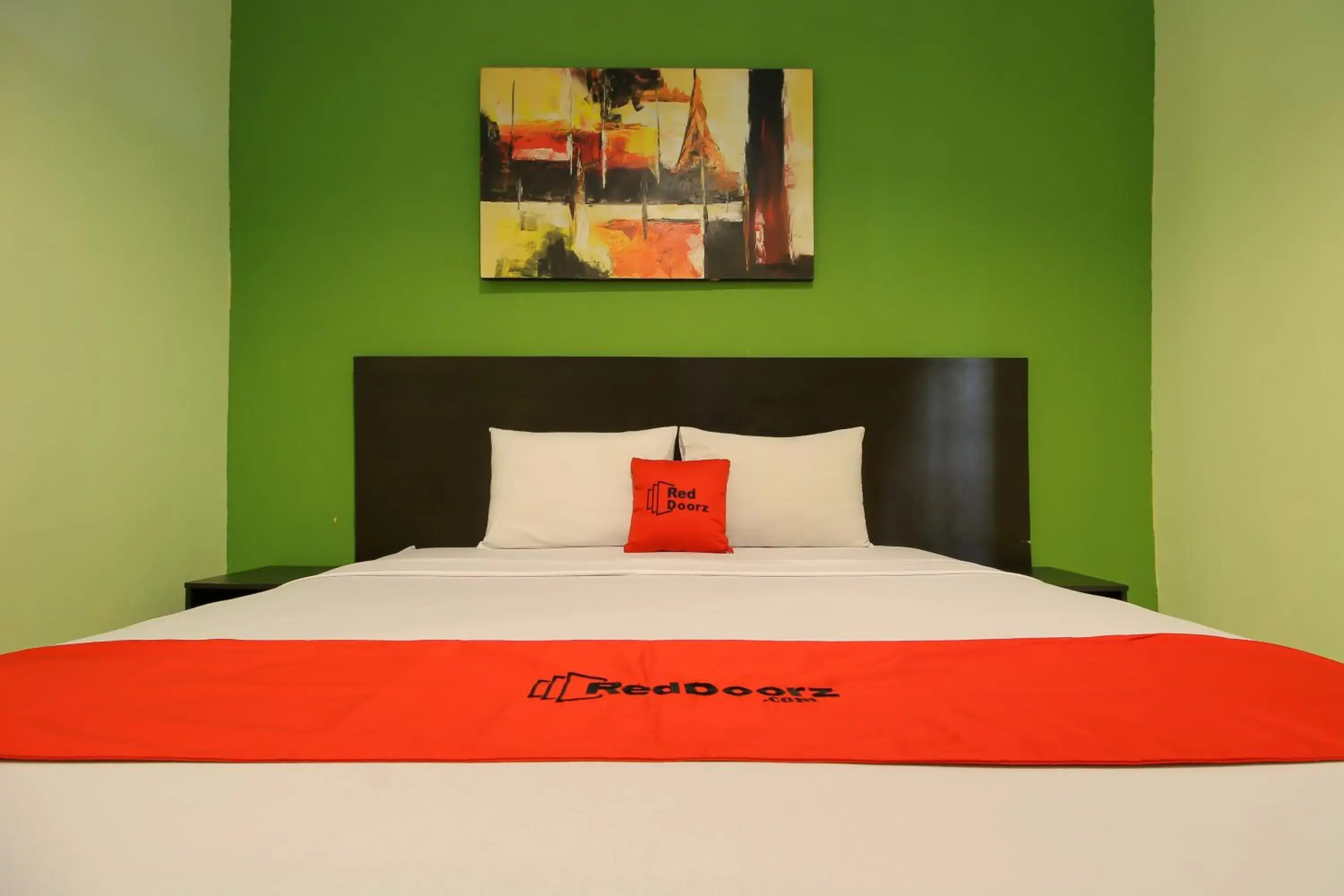 Double Room in RedDoorz Plus @ Taman Siswa 2 Double Room in RedDoorz Plus @ Taman Siswa 2