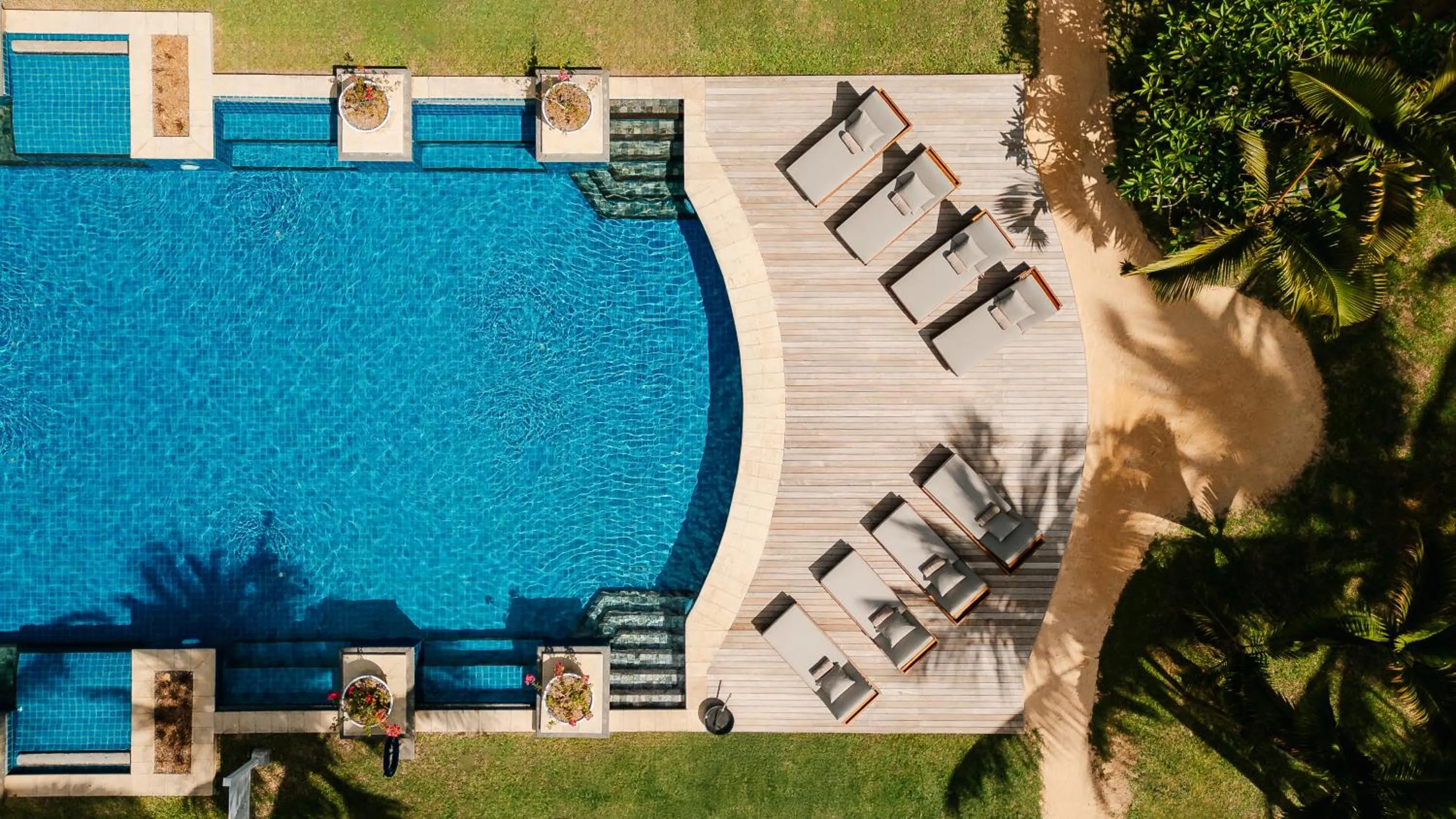 Swimming pool in Heritage Le Telfair Golf & Wellness Resort