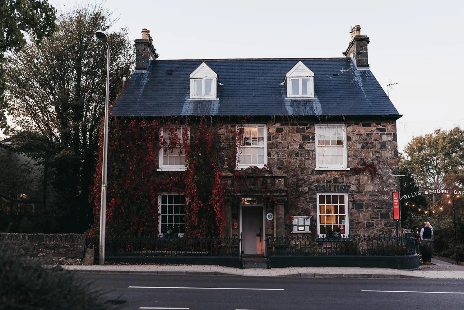 Facade/entrance in Llys Meddyg