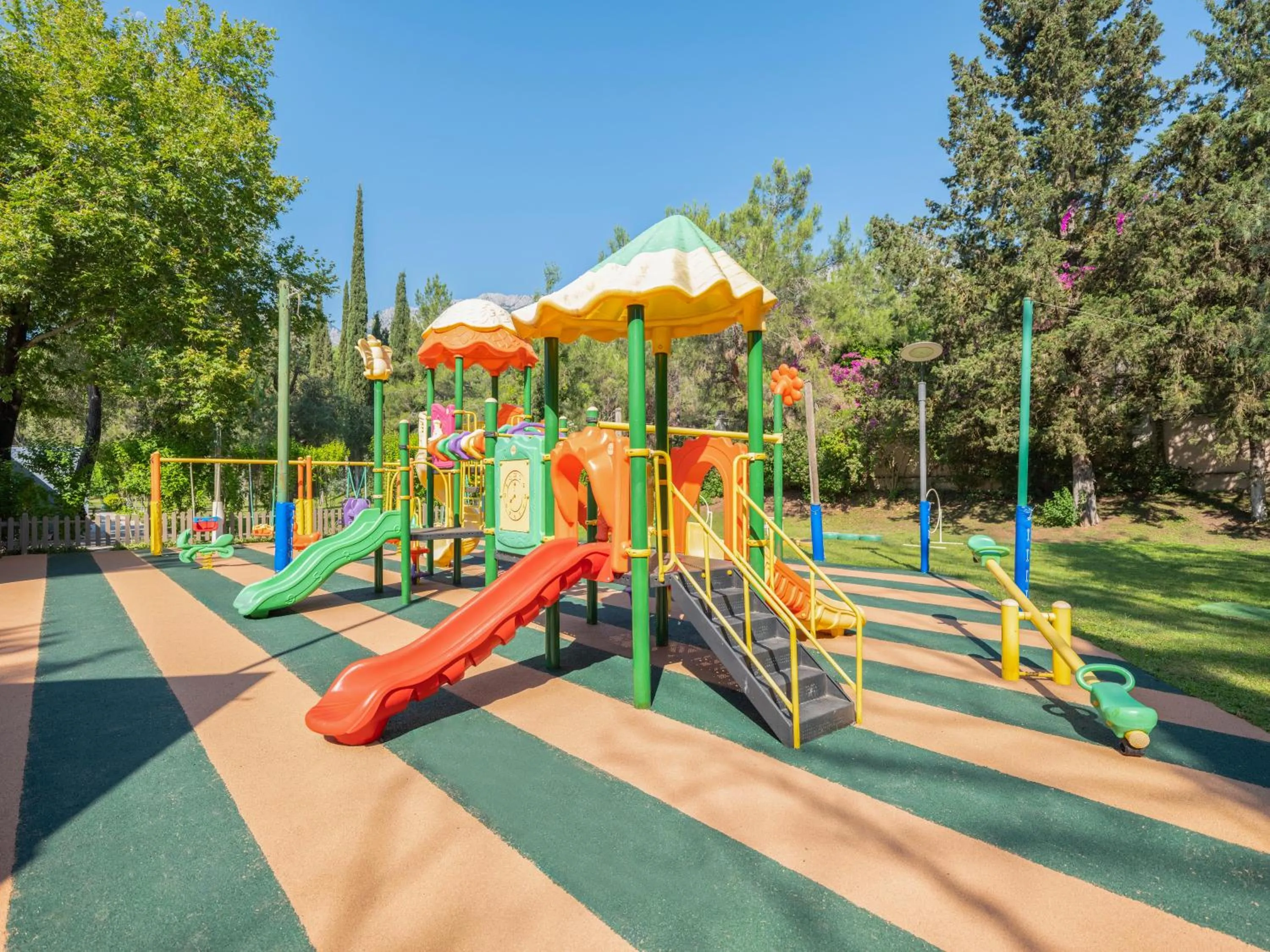 children in Sherwood Exclusive Kemer - Kids Concept