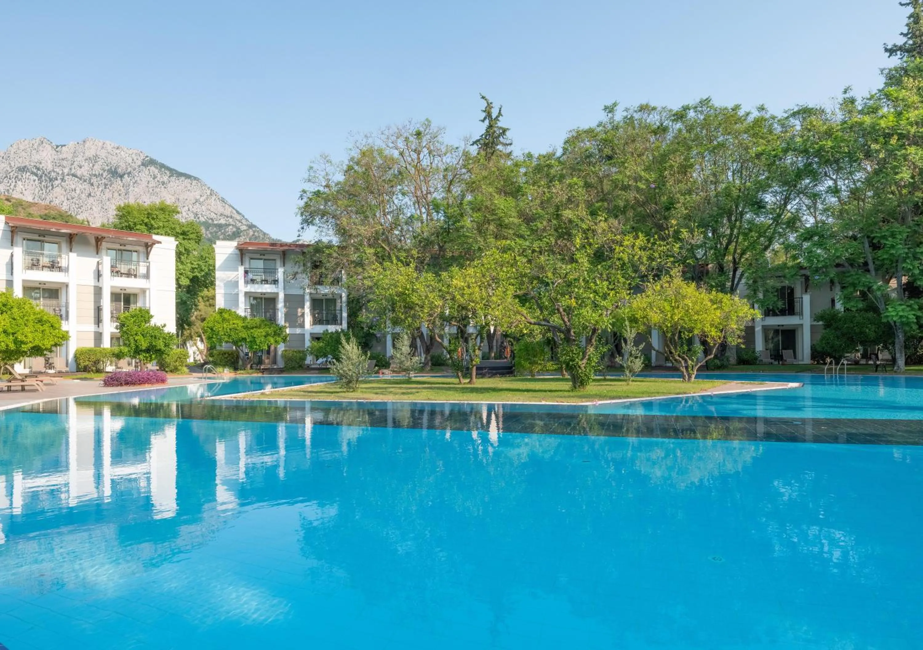 Swimming pool in Sherwood Exclusive Kemer - Kids Concept