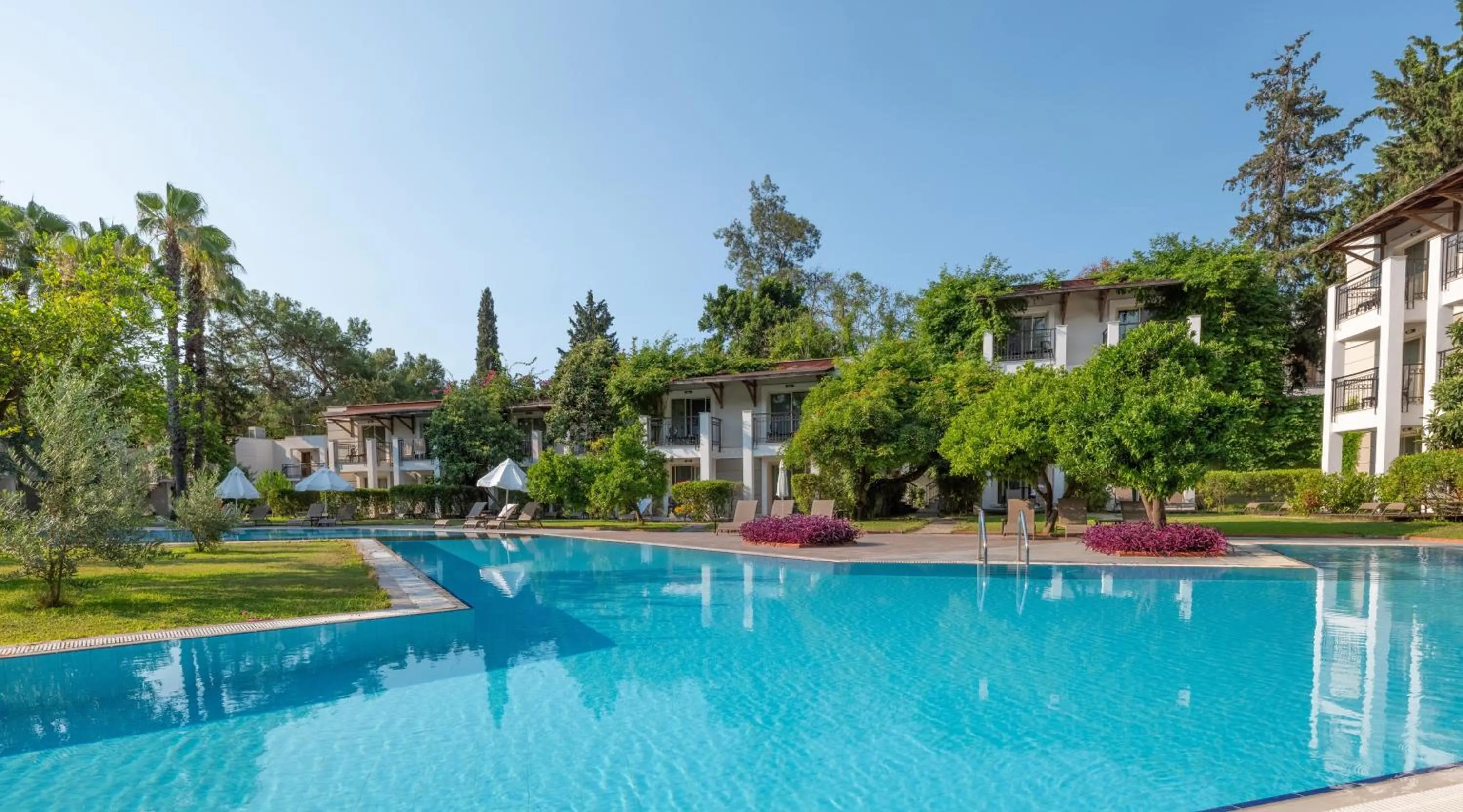 Swimming pool in Sherwood Exclusive Kemer - Kids Concept