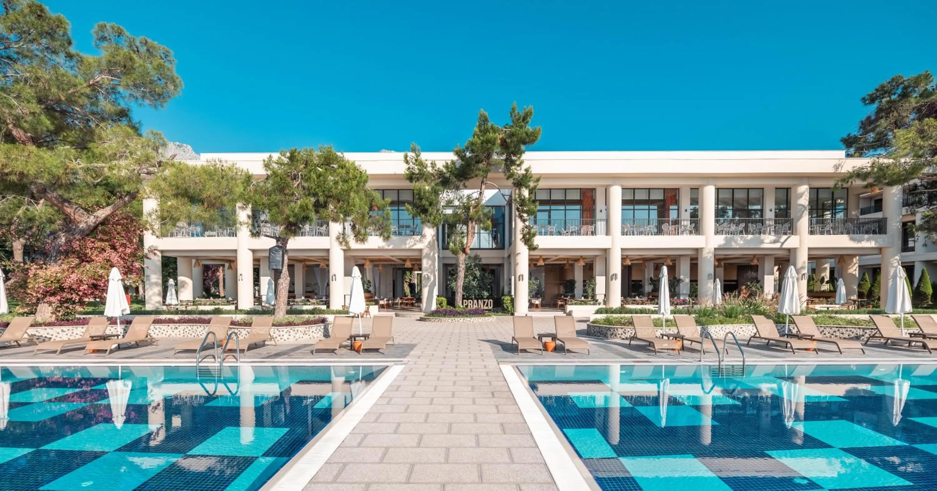 Swimming pool in Sherwood Exclusive Kemer - Kids Concept