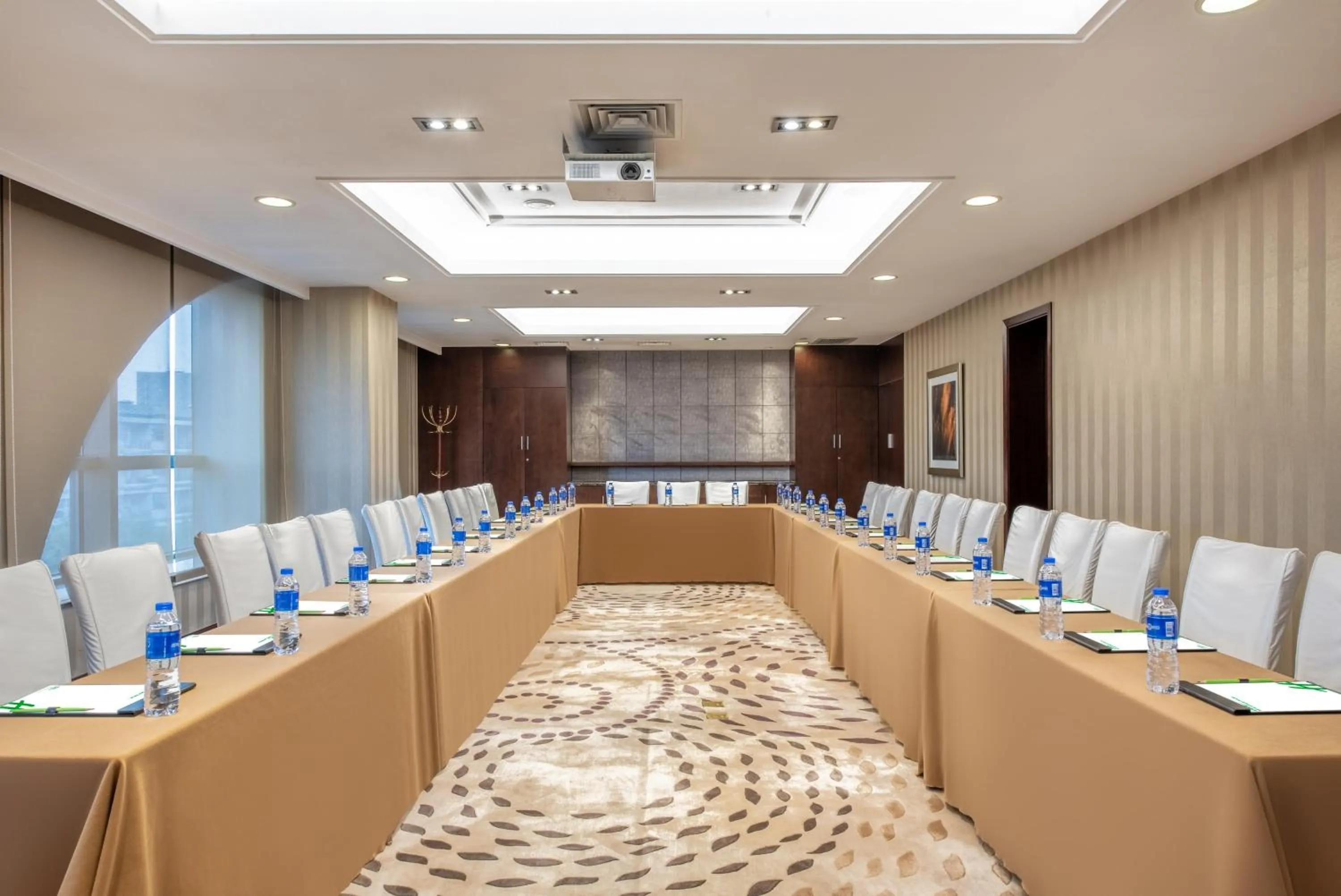 Meeting/conference room in Holiday Inn Beijing Haidian, an IHG Hotel