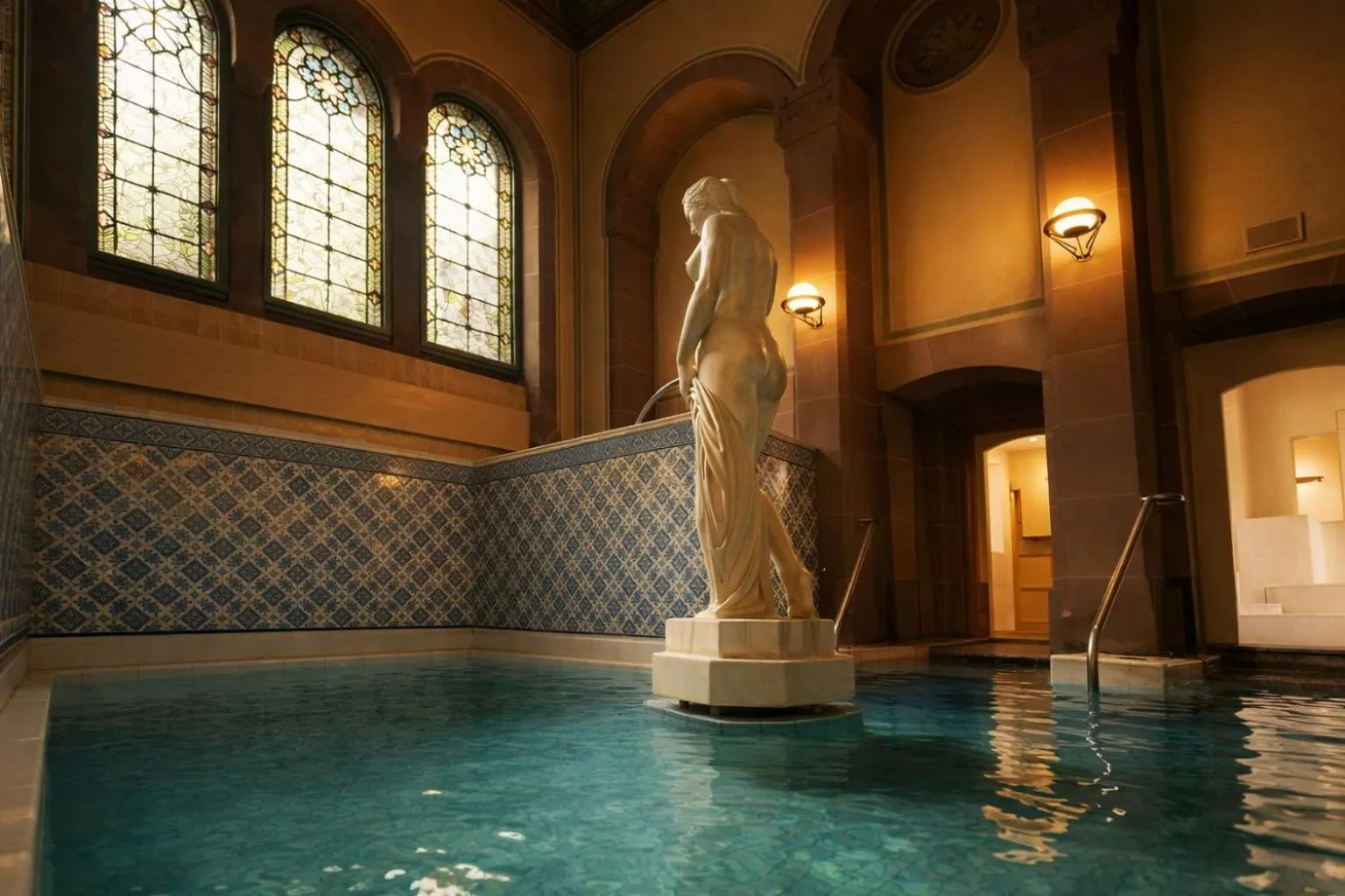 Swimming pool in Mokni's Palais Hotel & SPA