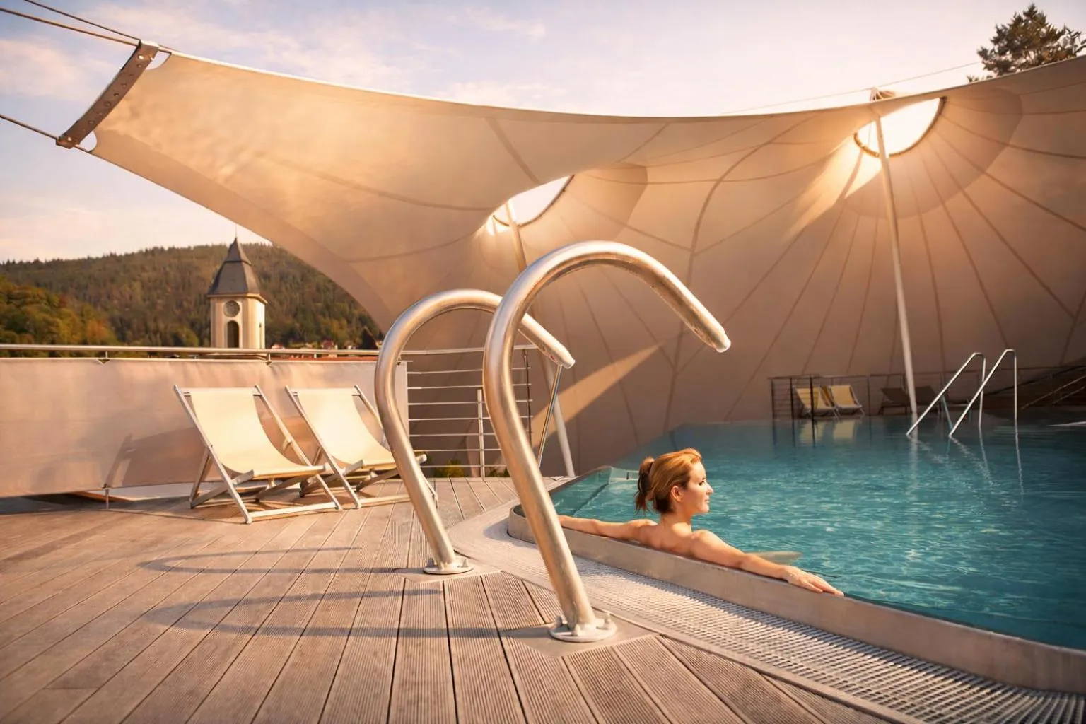 Swimming pool in Mokni's Palais Hotel & SPA