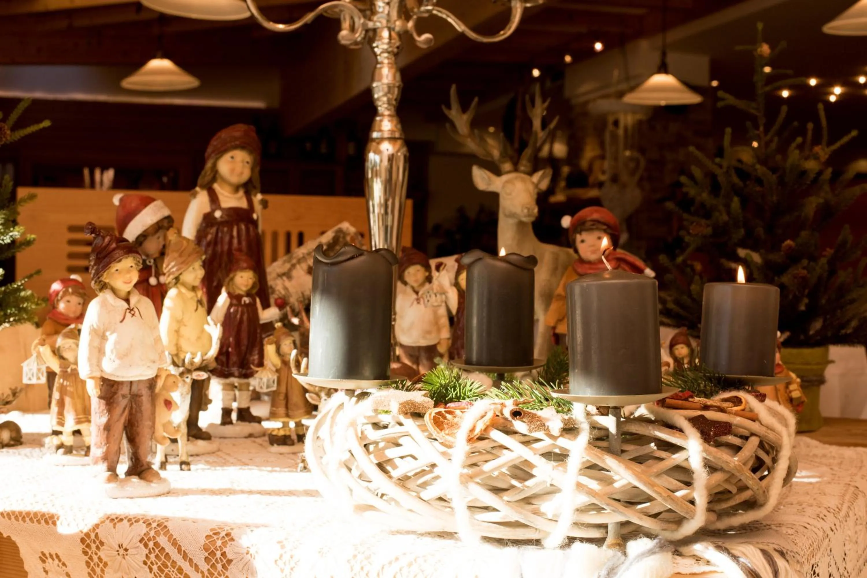 Decorative detail in Hotel Pinei