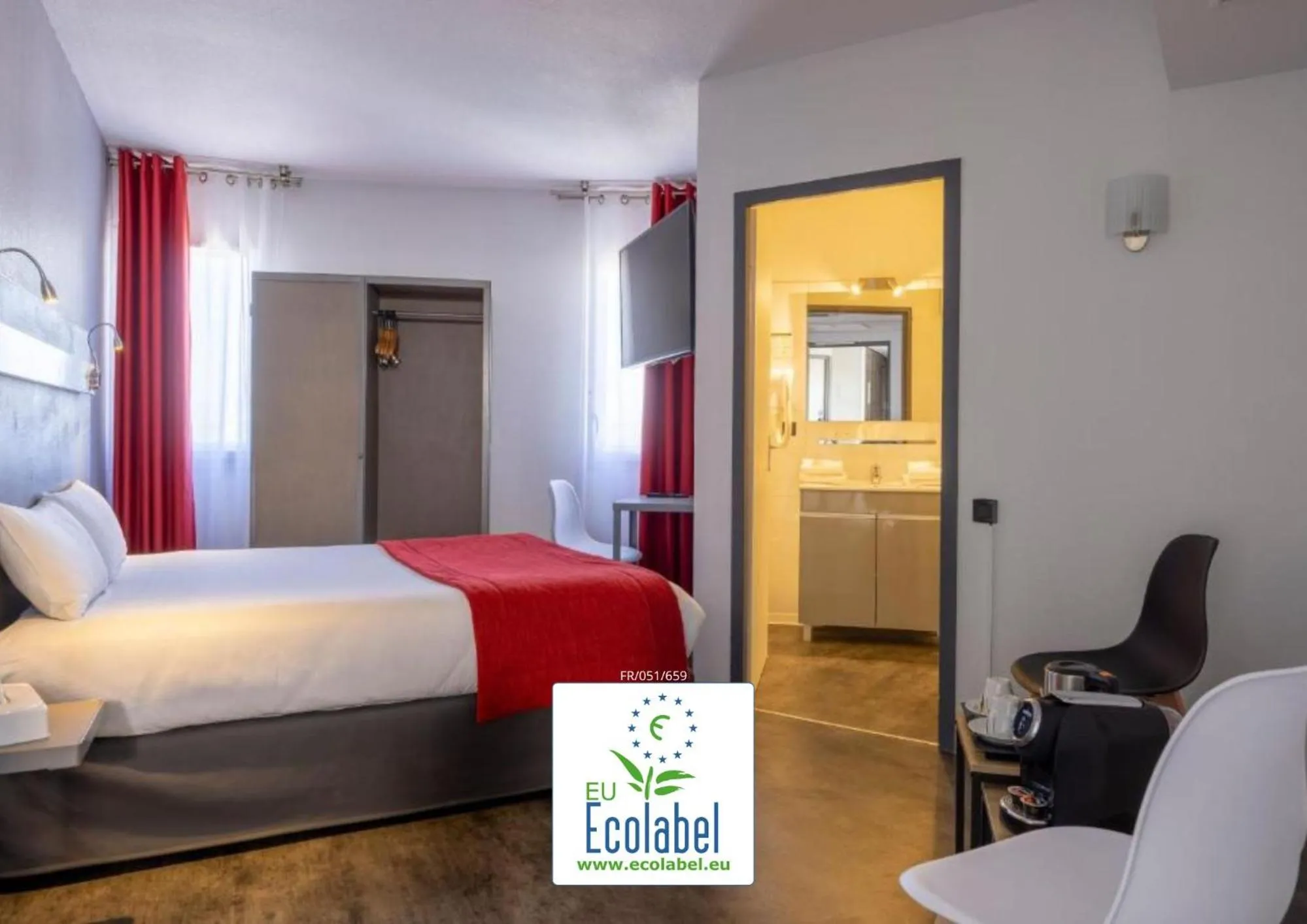 Bed in The Originals City, Hôtel Les Dômes, Perpignan Sud Saleilles