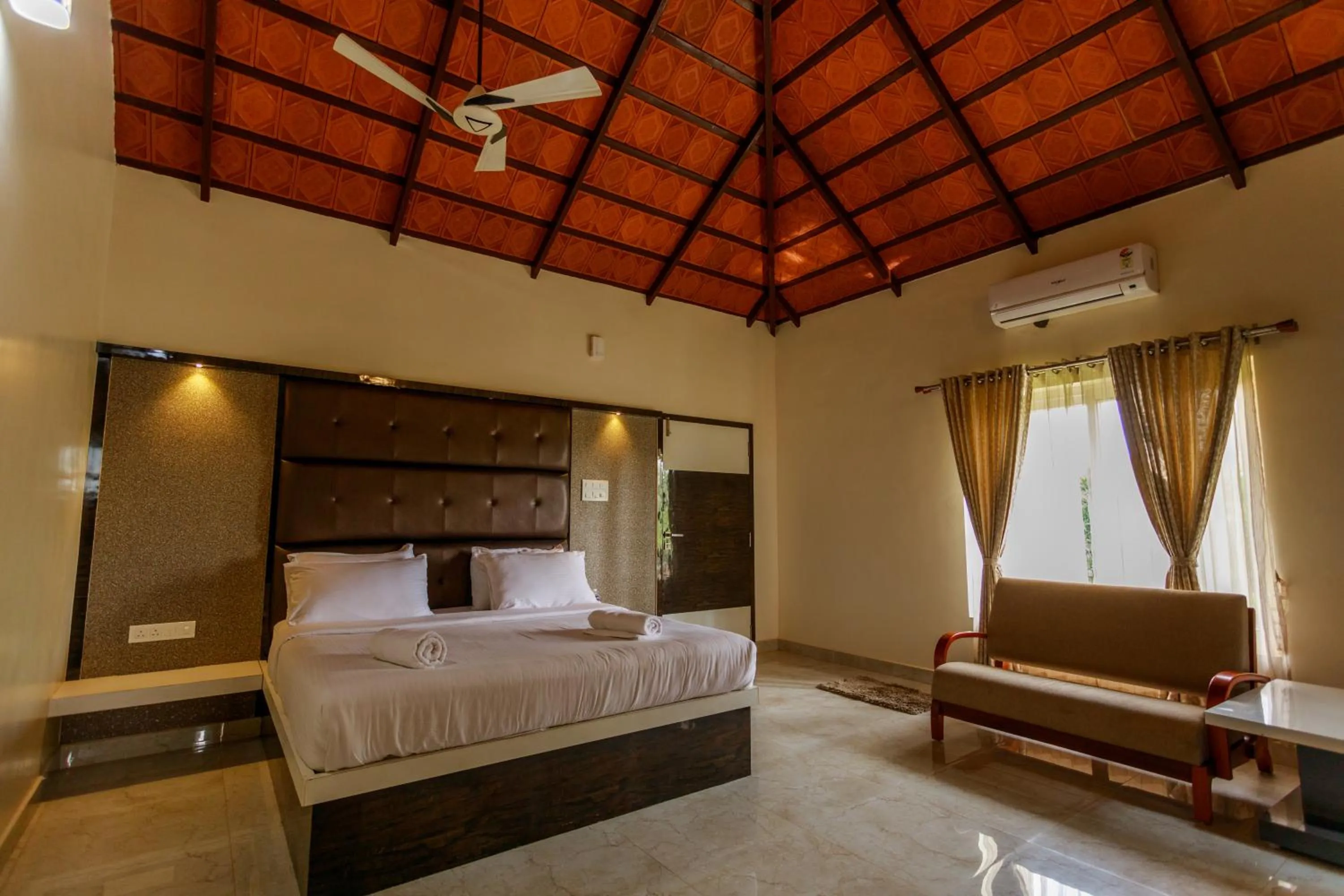 Bedroom, Bed in SR Jungle Resort