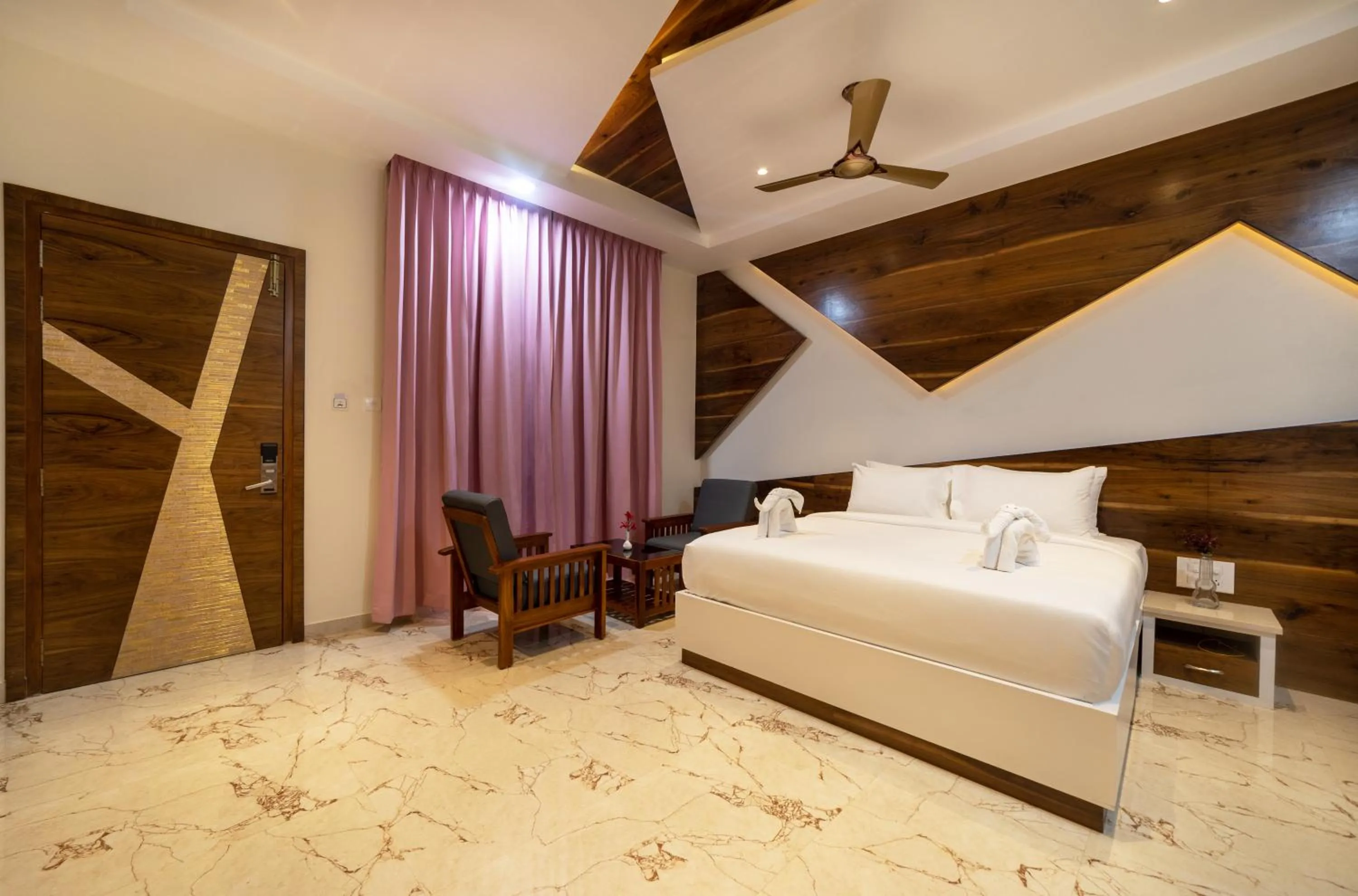 Photo of the whole room, Bed in SR Jungle Resort