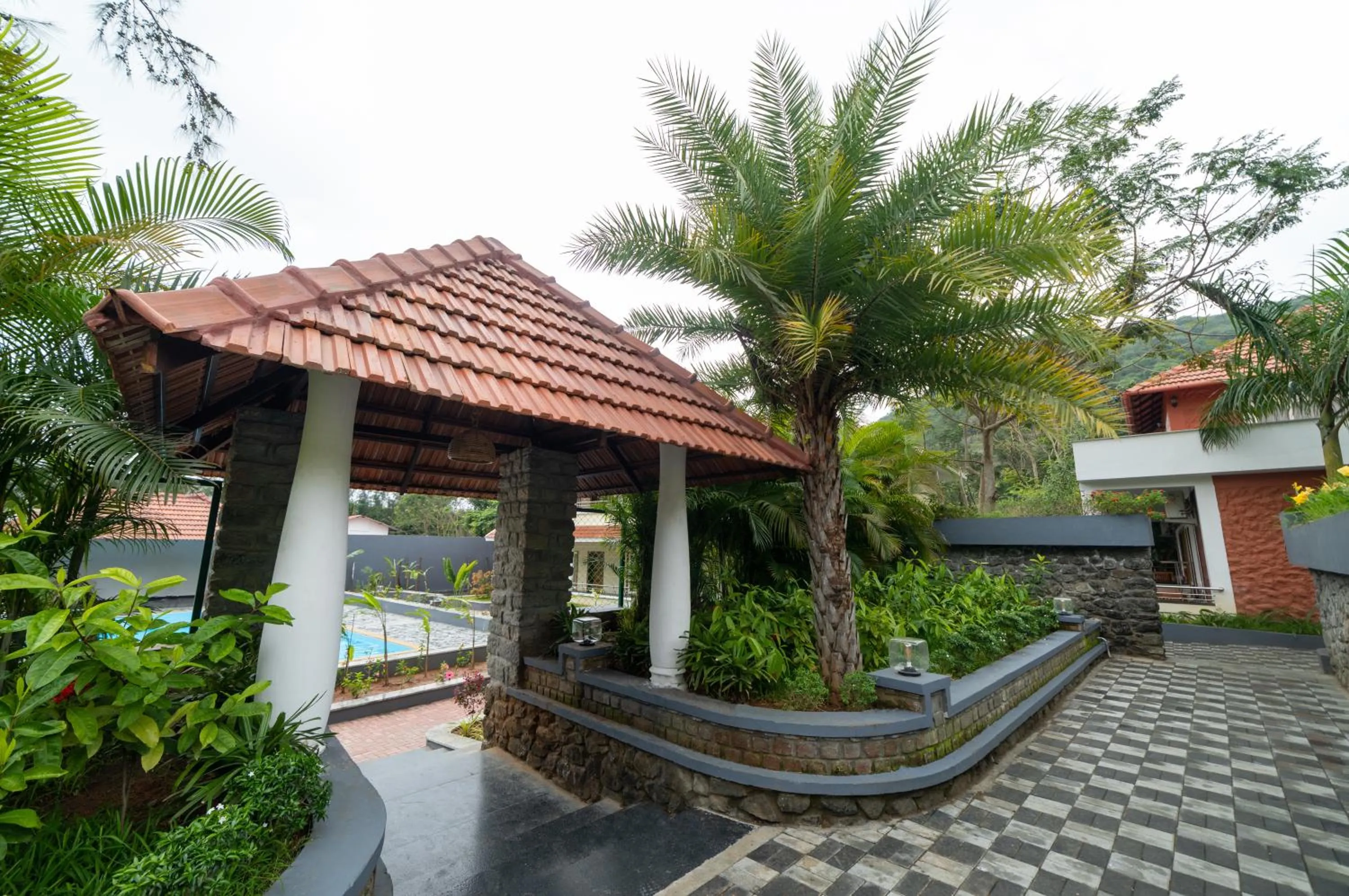 Facade/entrance in SR Jungle Resort