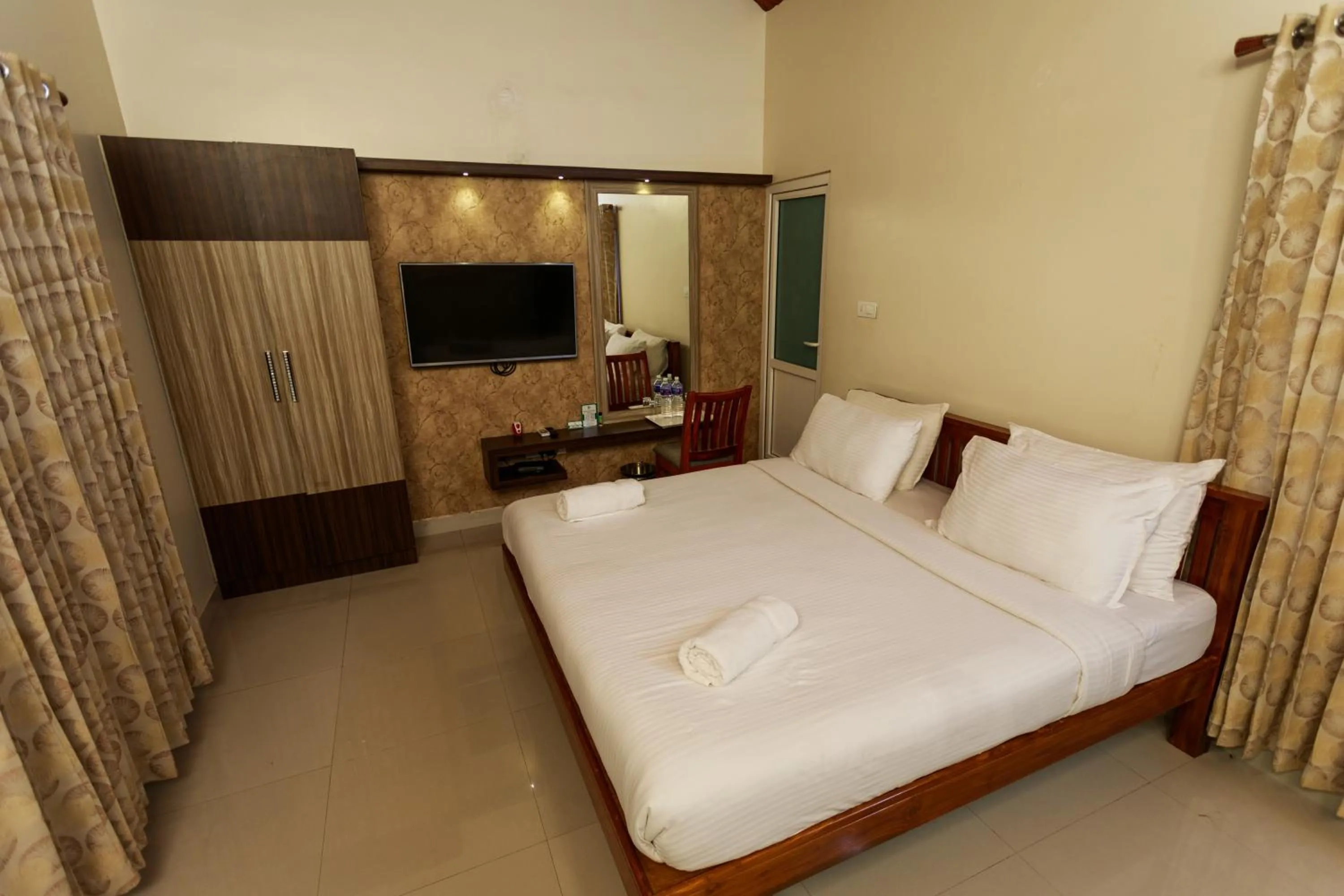 Bed in SR Jungle Resort