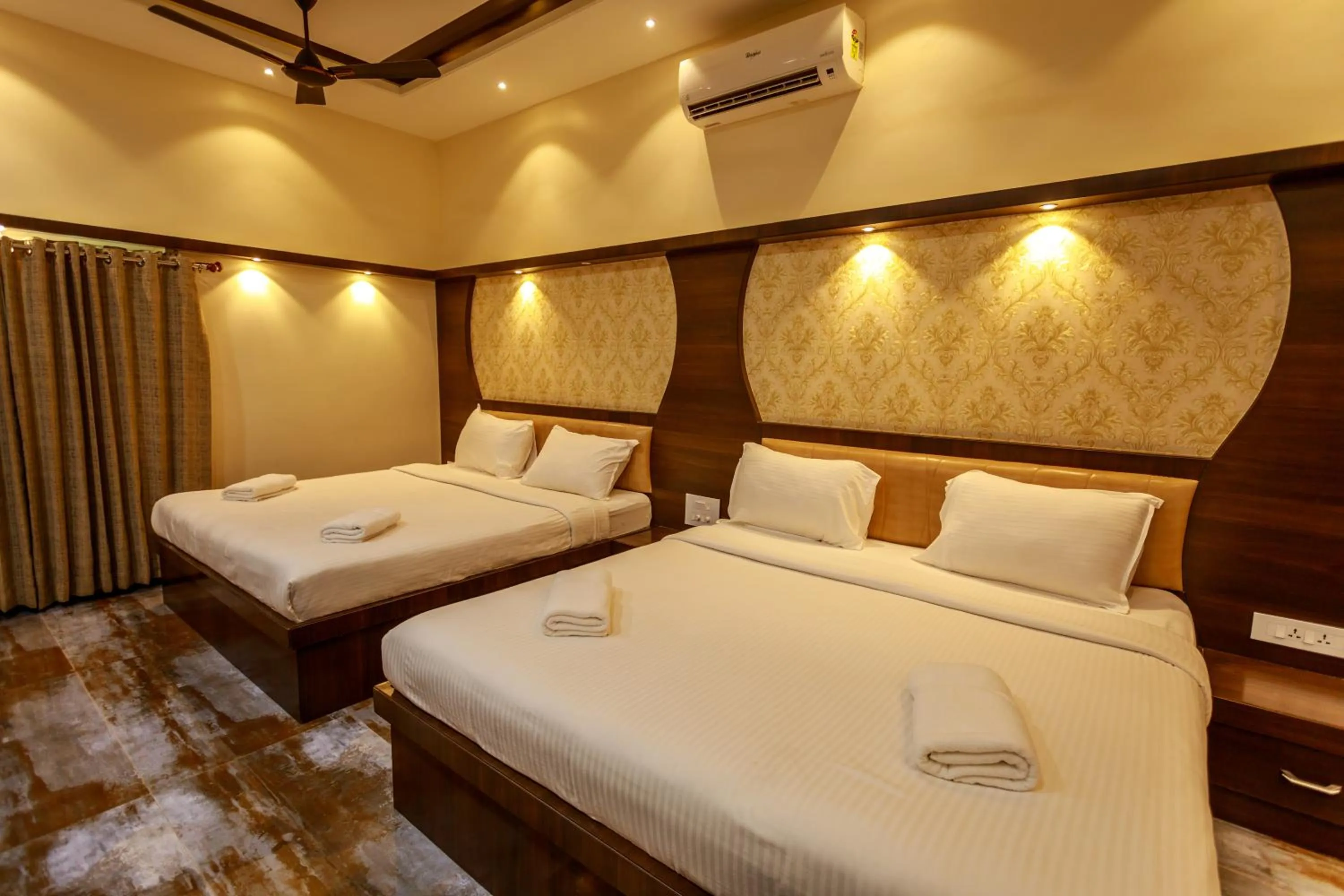 Photo of the whole room, Bed in SR Jungle Resort