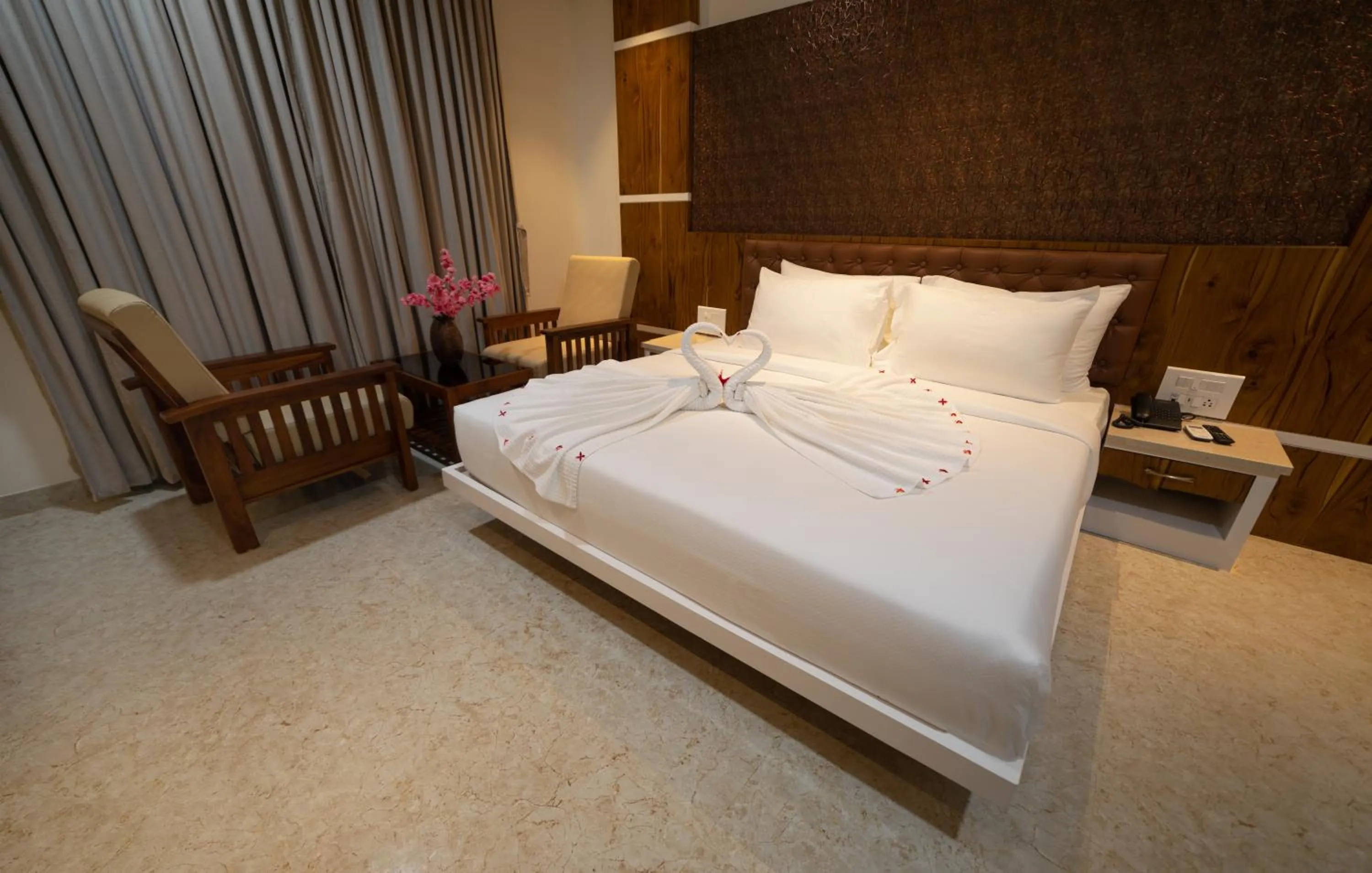 Bed in SR Jungle Resort