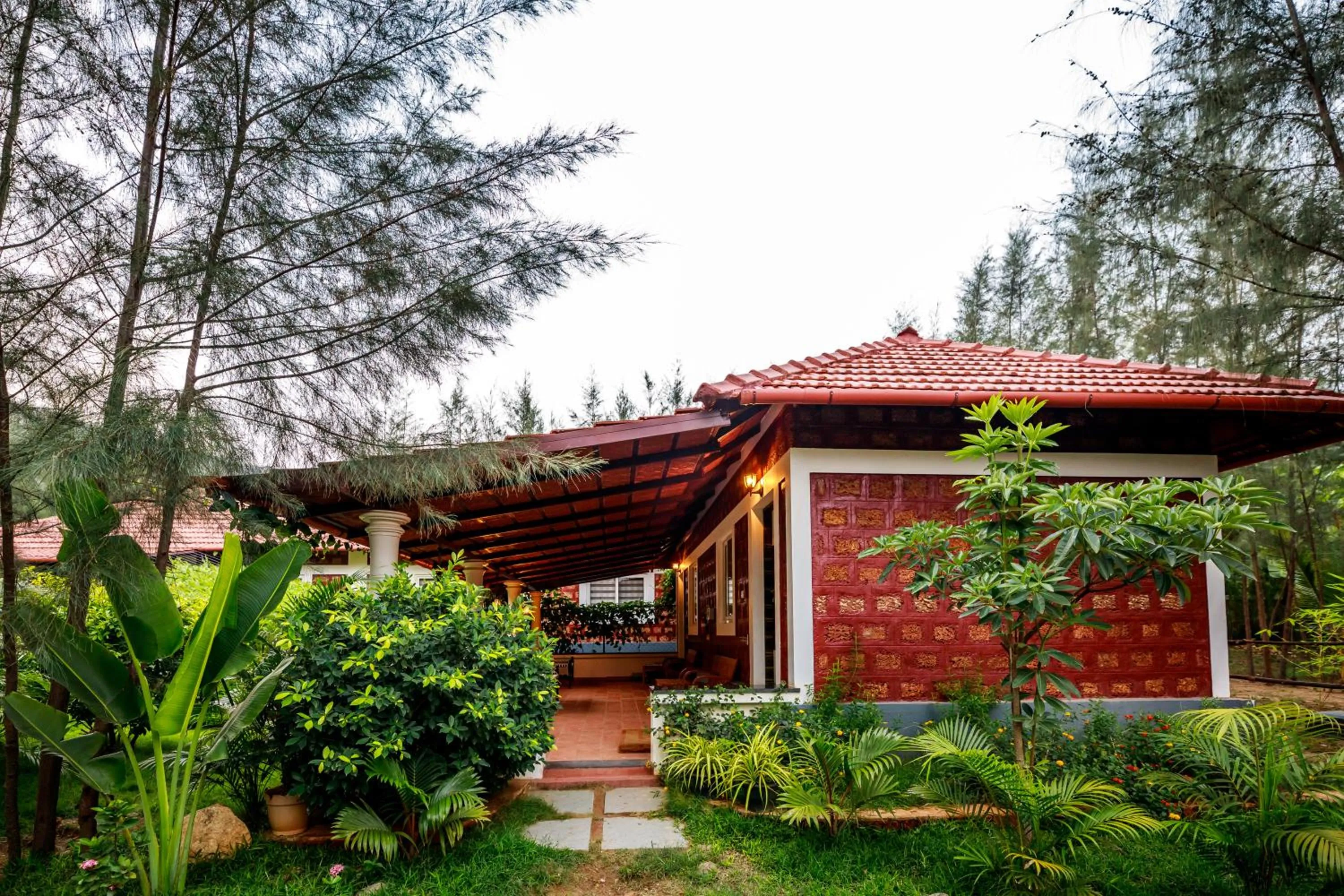 Facade/entrance in SR Jungle Resort