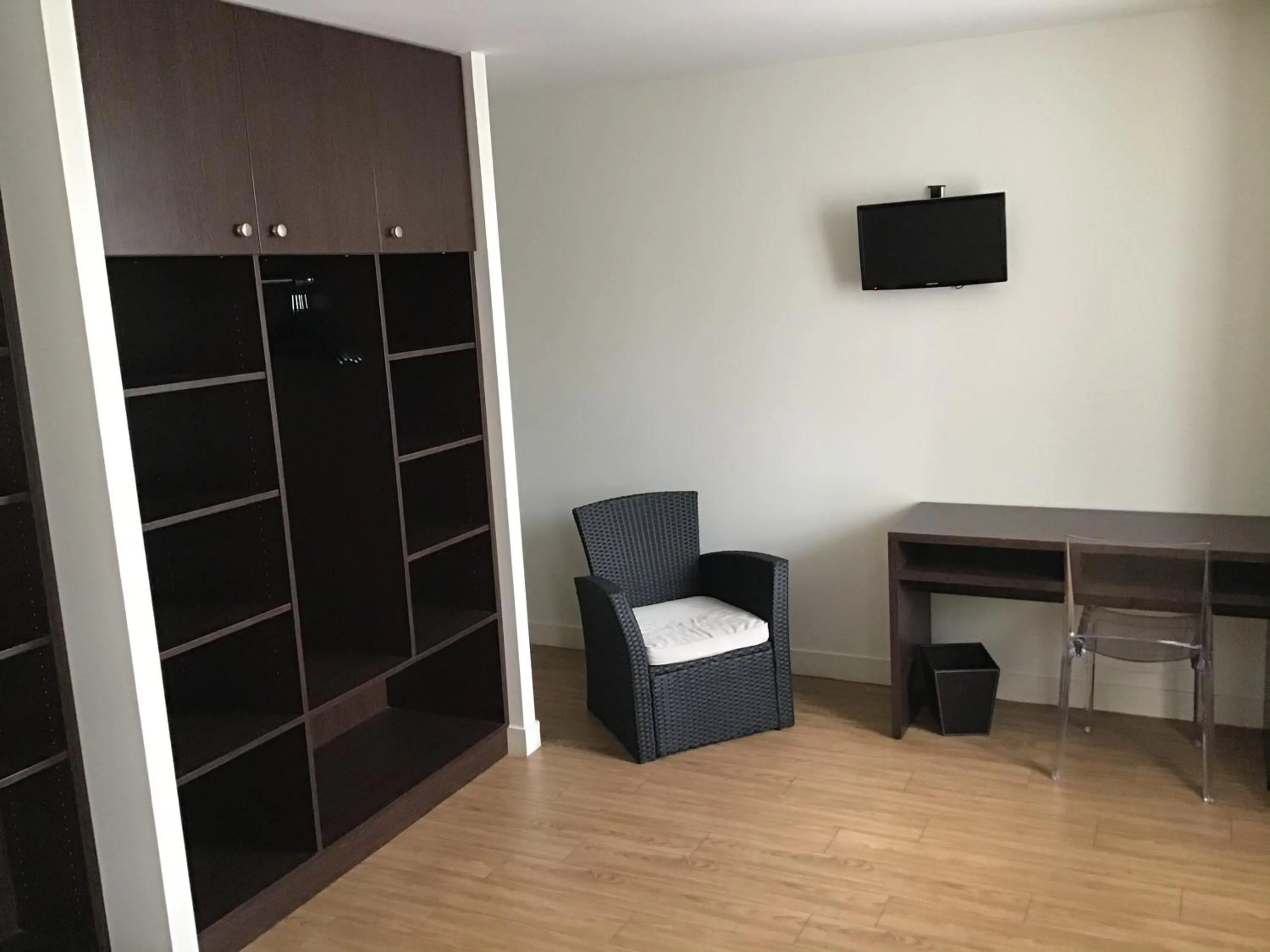 TV and multimedia in Hotel Restaurant Elissaldia