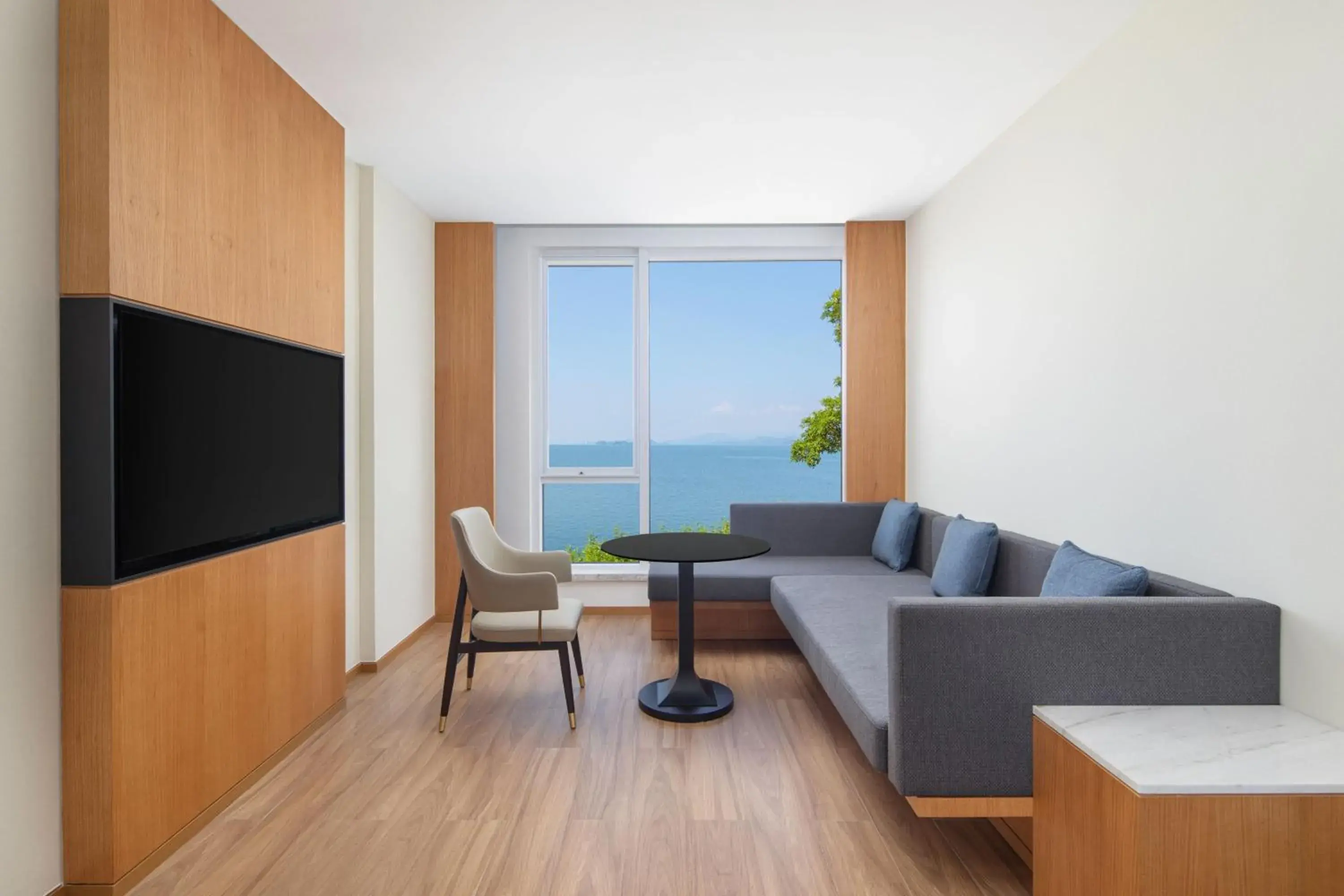 One-Bedroom King Suite with Garden View in Fairfield by Marriott Hangzhou Qiandao Lake One-Bedroom King Suite with Garden View in Fairfield by Marriott Hangzhou Qiandao Lake