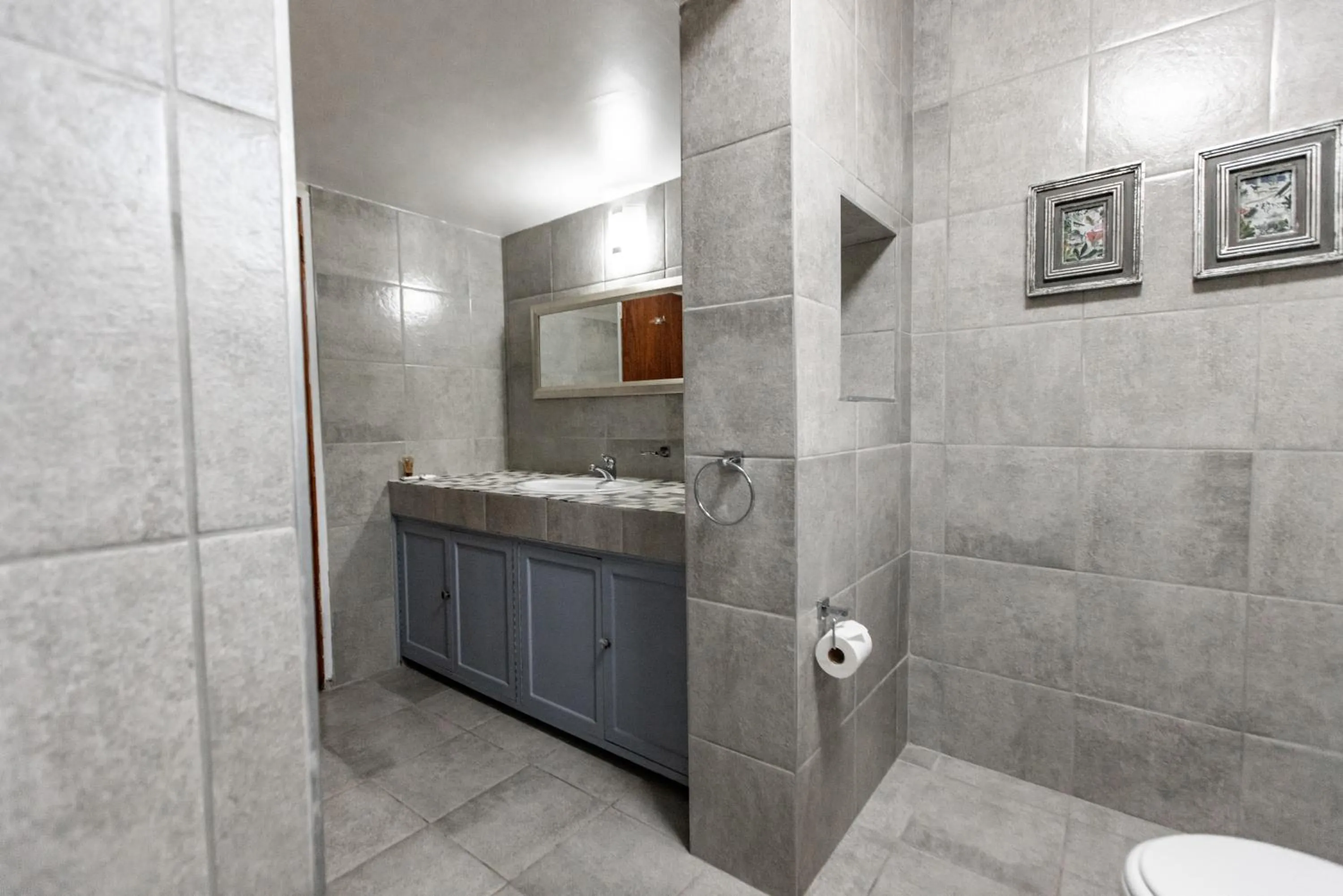 Bathroom in Selati 103 Guest Cottages