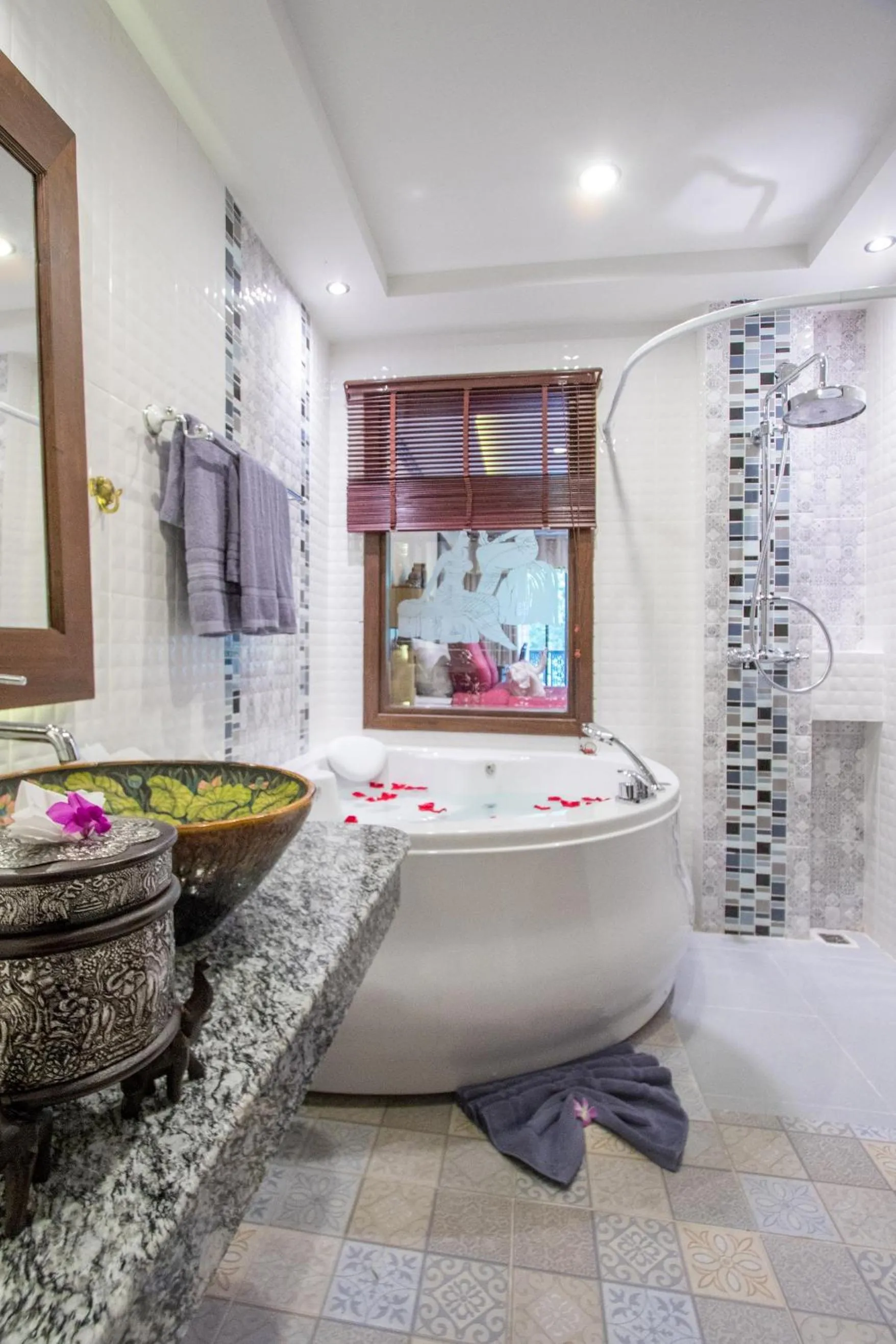 Bathroom in Thanyawintra Boutique and Spa