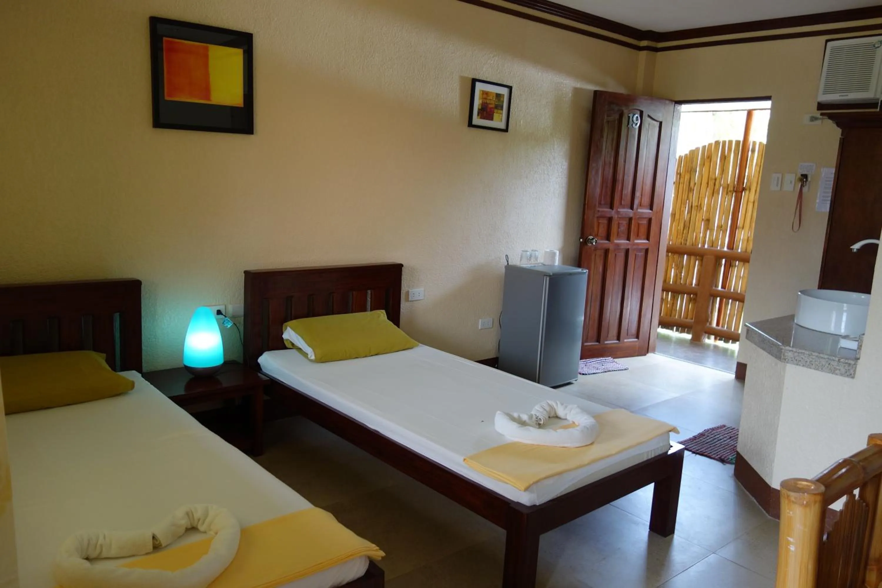 Photo of the whole room, Bed in SLAM'S Garden Dive Resort