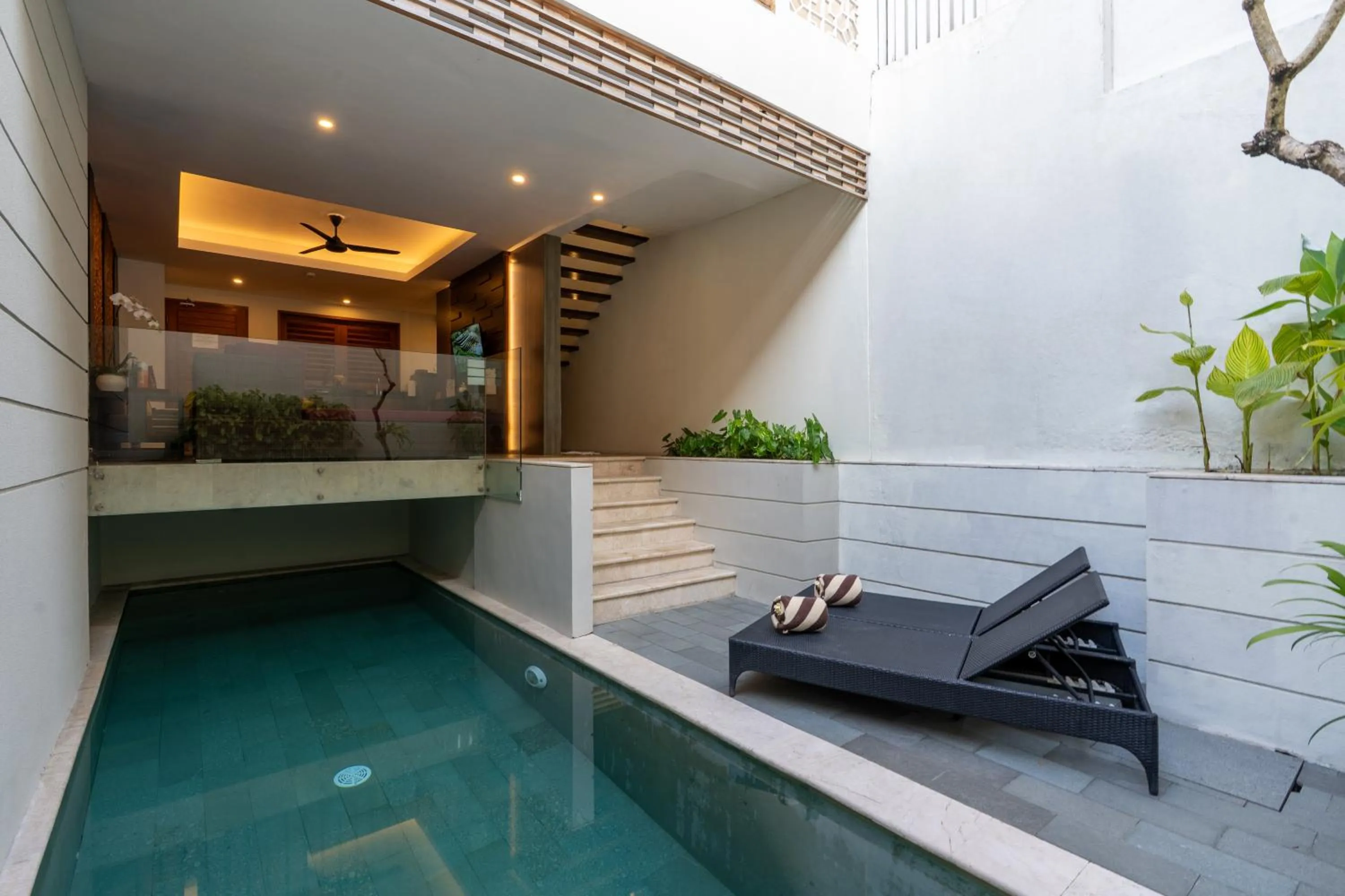 Swimming pool in Villa Kayu Raja
