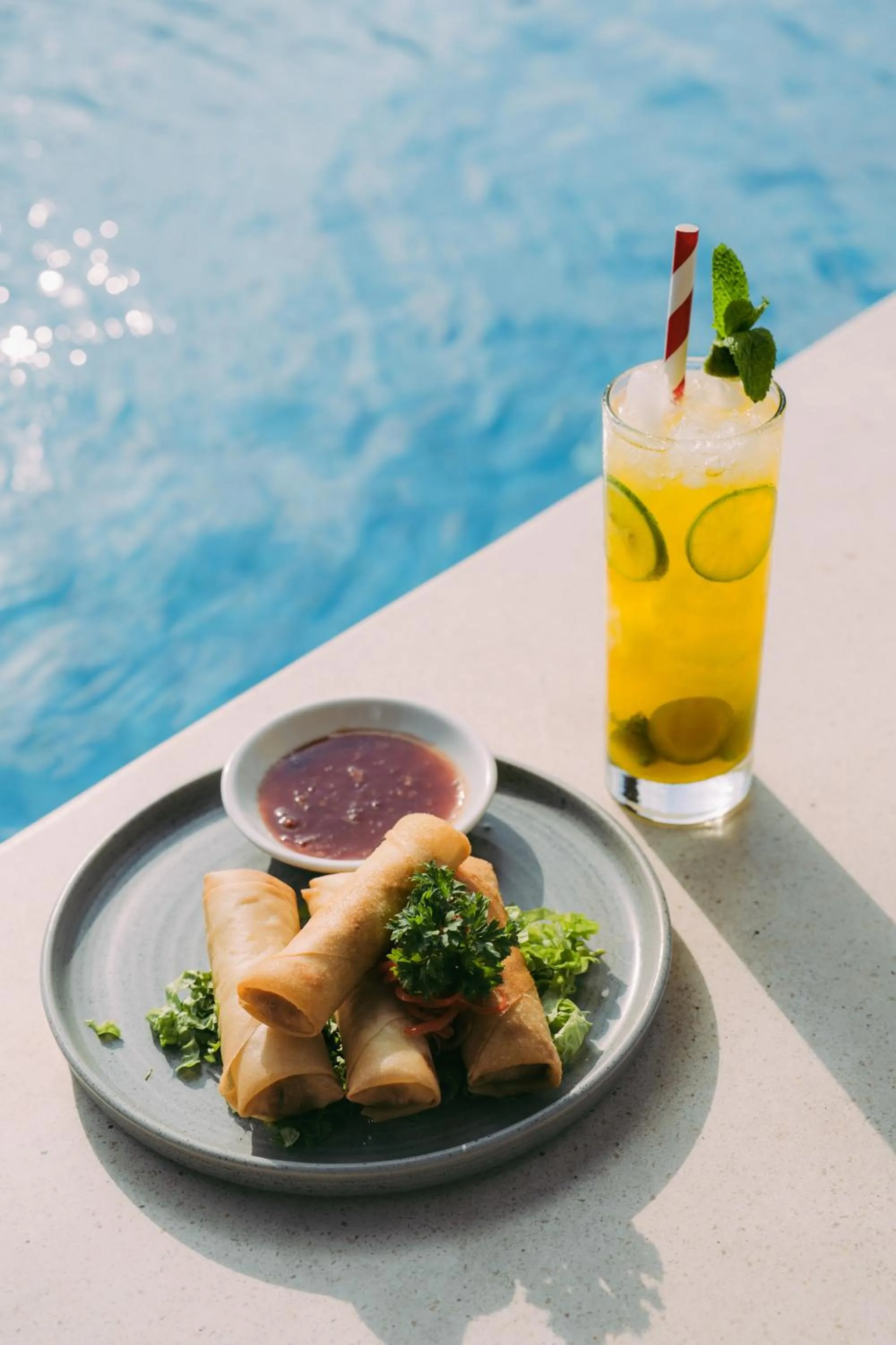 Food and drinks in Villa Kayu Raja