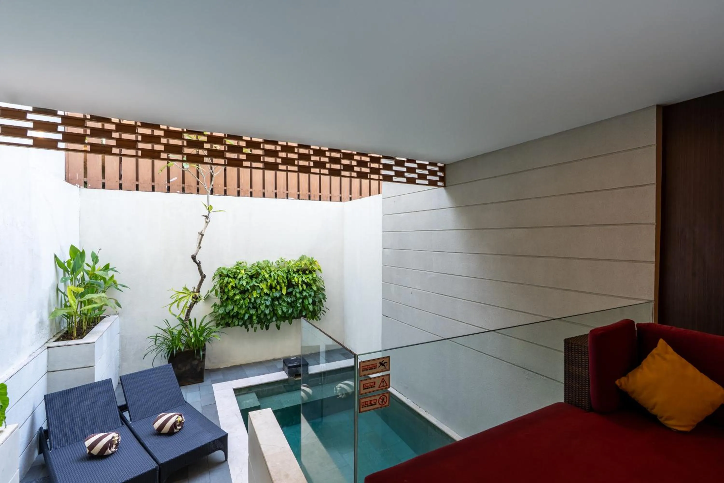 Swimming pool in Villa Kayu Raja