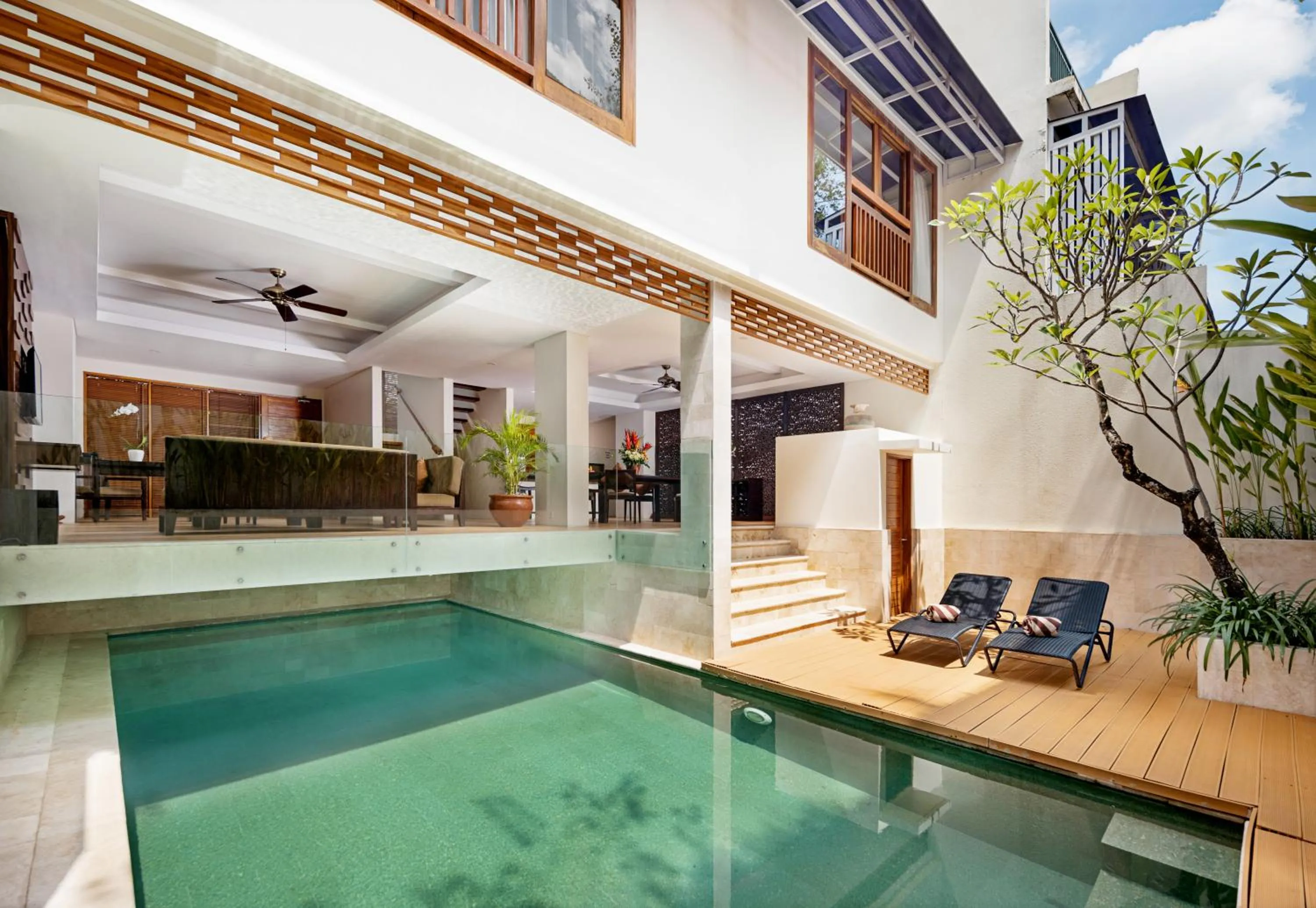 Swimming pool in Villa Kayu Raja