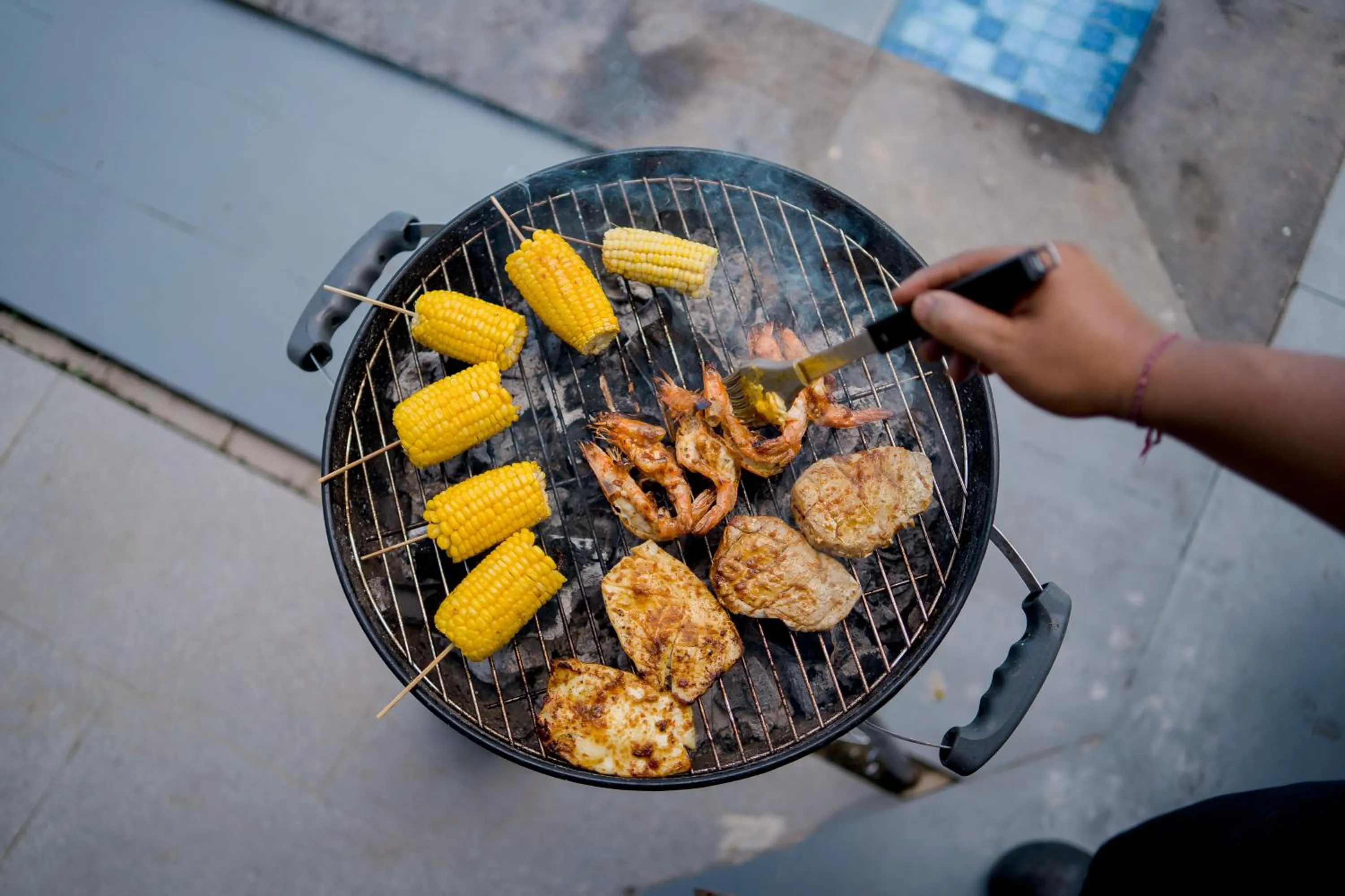 BBQ facilities in Villa Kayu Raja