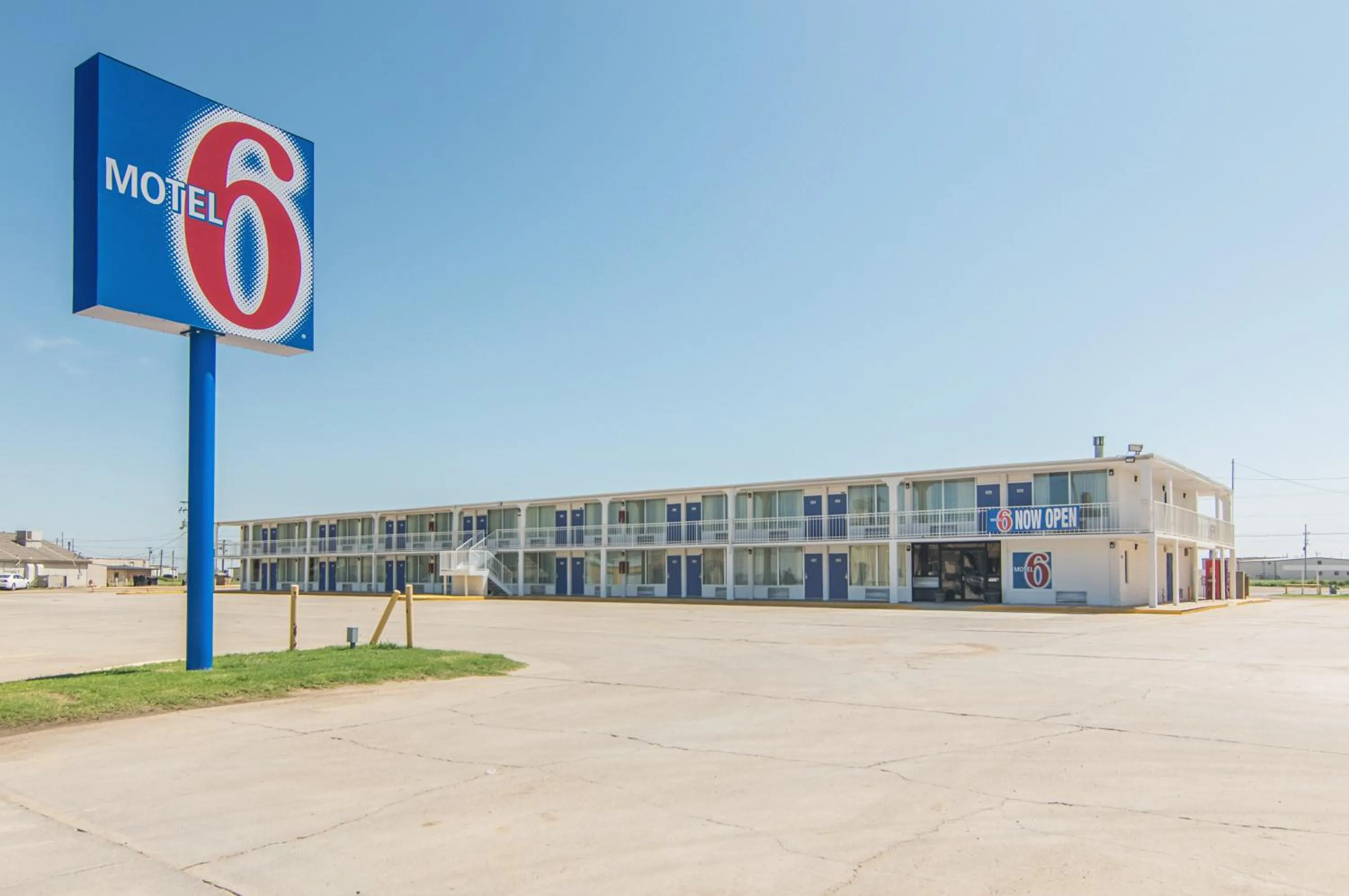 Facade/entrance in Motel 6-Liberal, KS