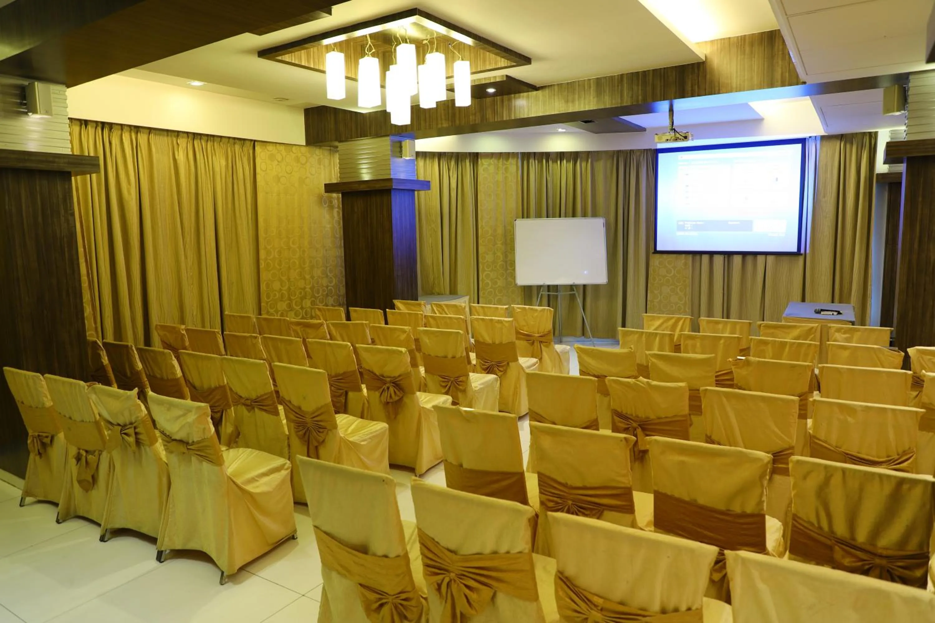 Banquet/Function facilities in Hotel Alka Residency
