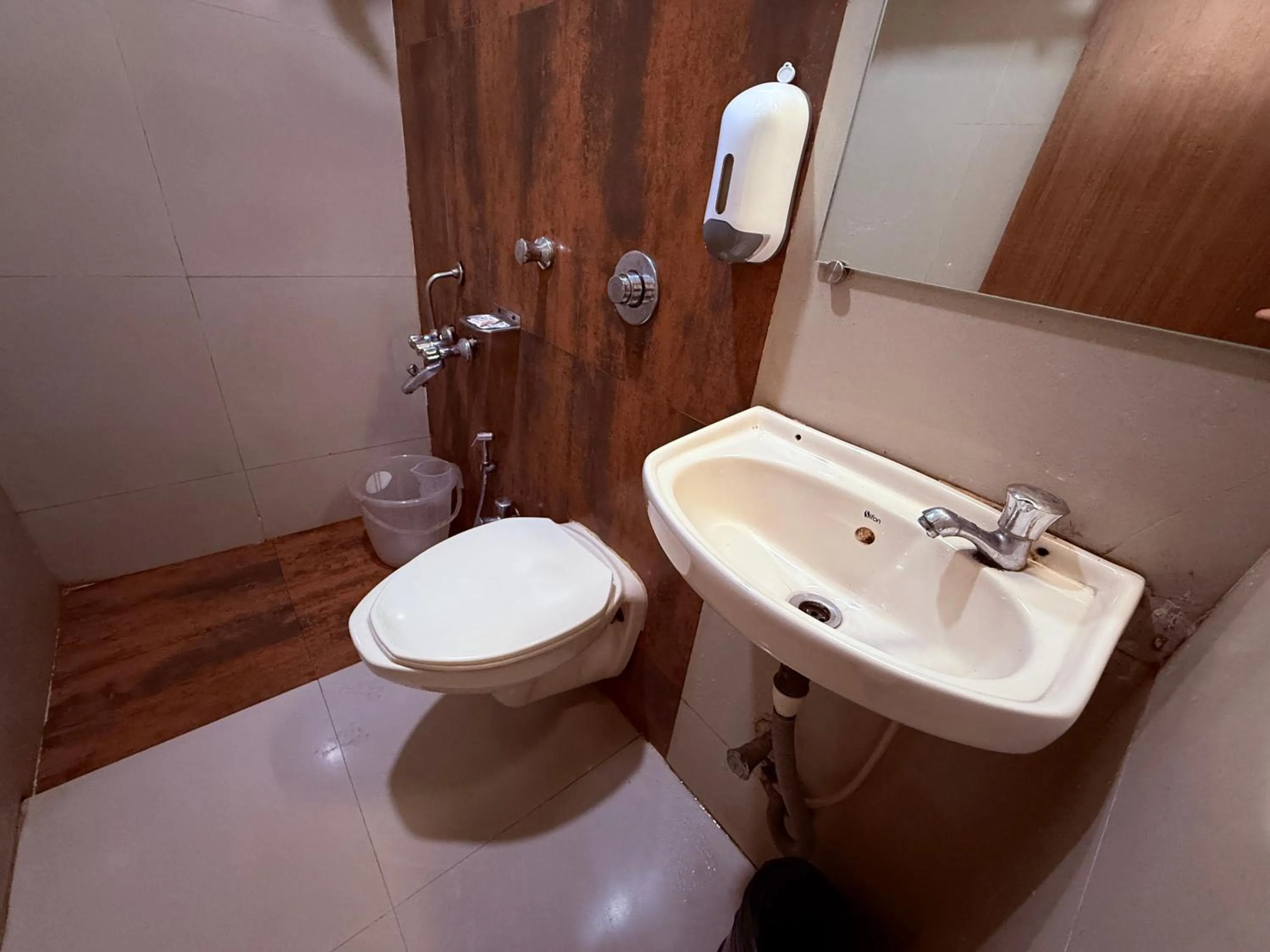 Toilet in Hotel Alka Residency