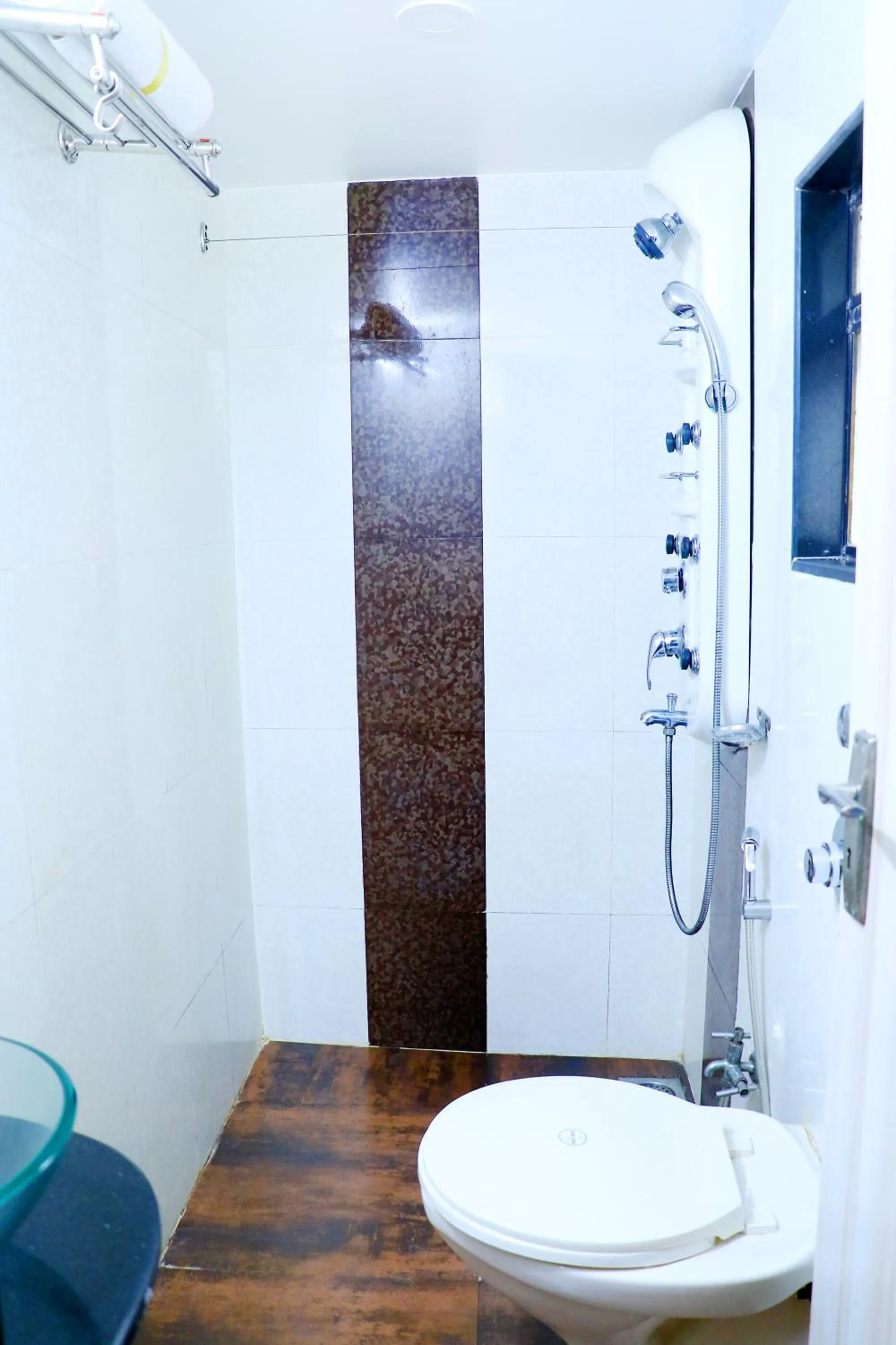 Bathroom in Hotel Alka Residency