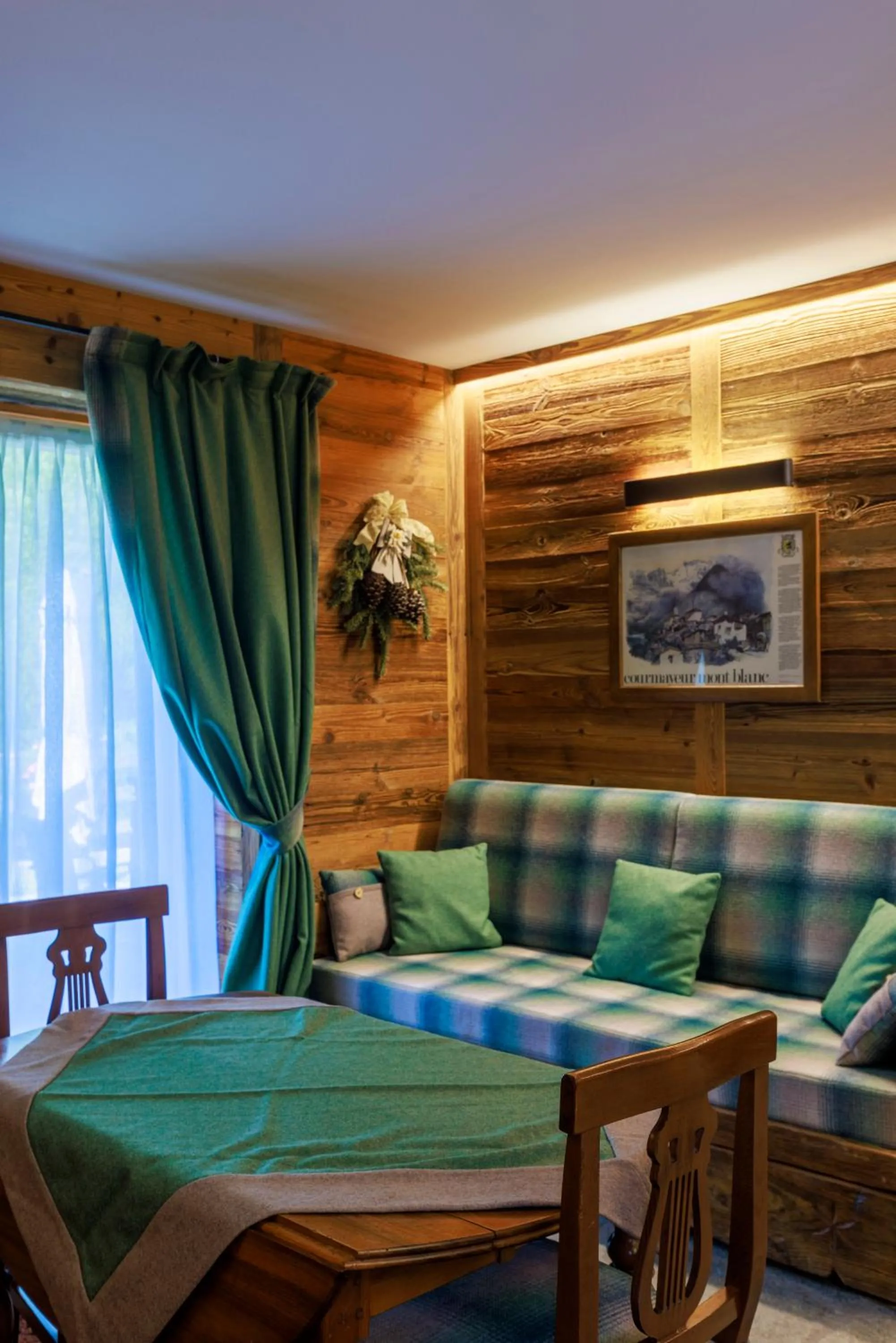 Living room, Bed in L'Abri des Amis