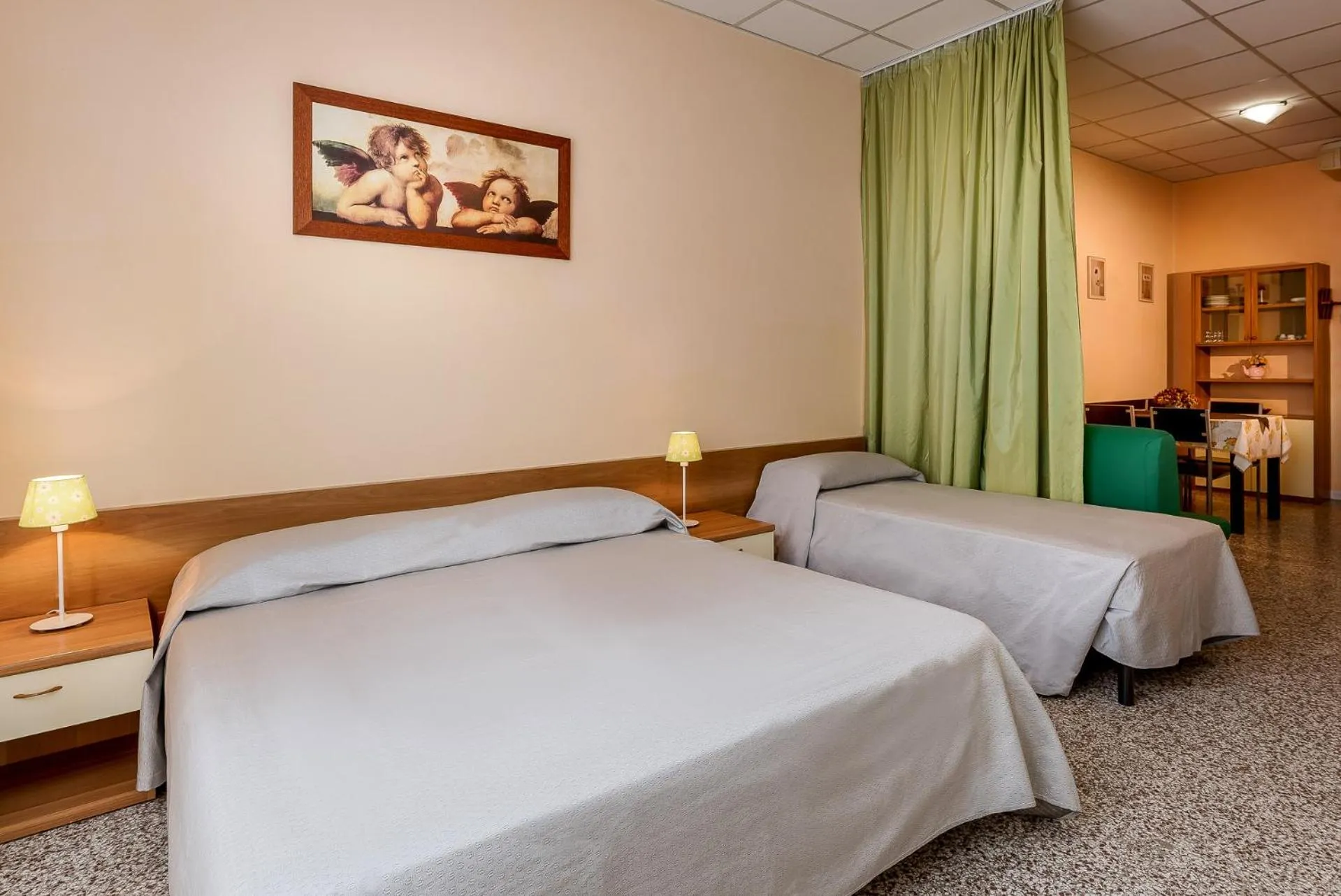 Bed in Residence Daniele