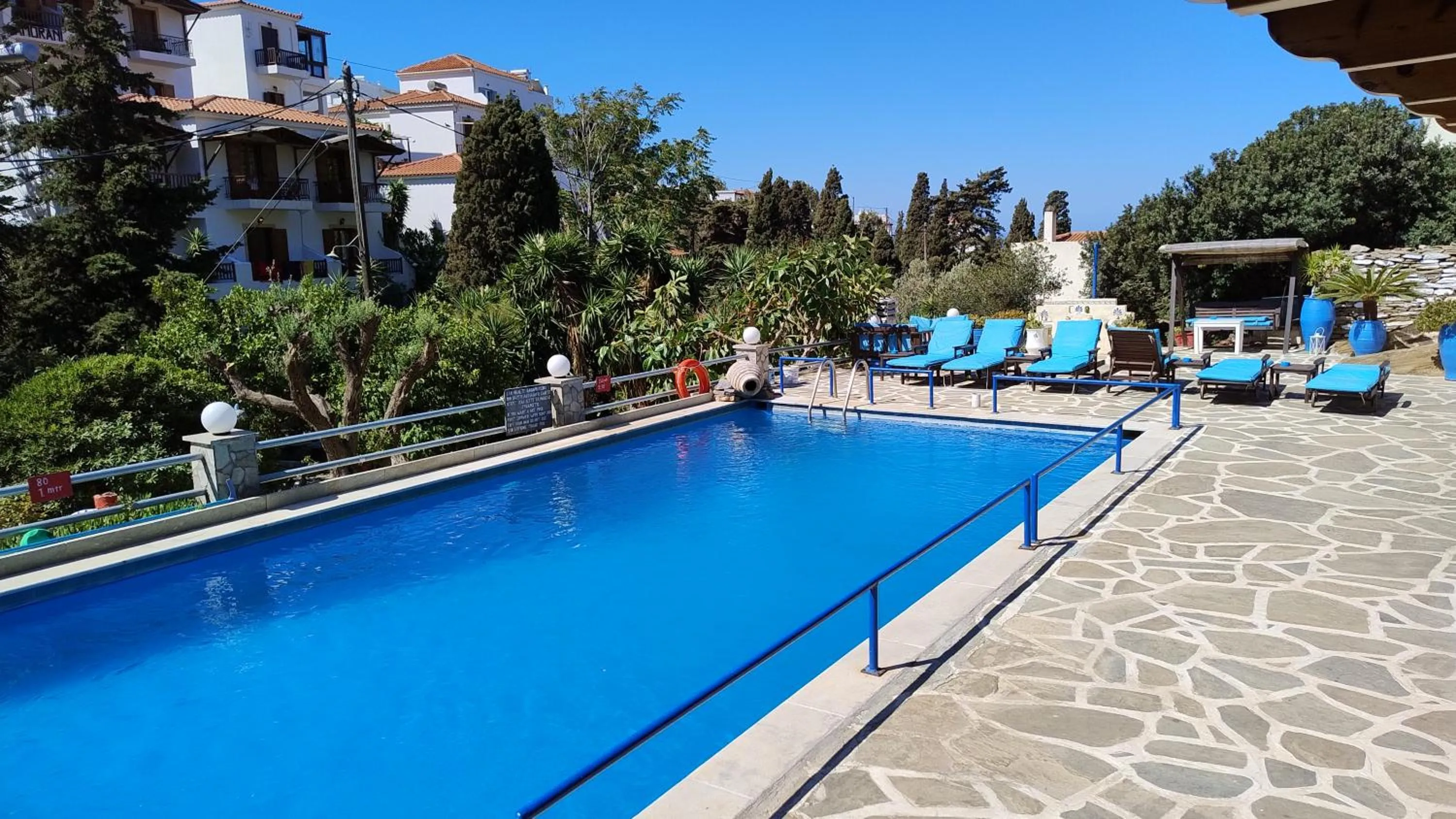 Swimming pool in Villa Rena