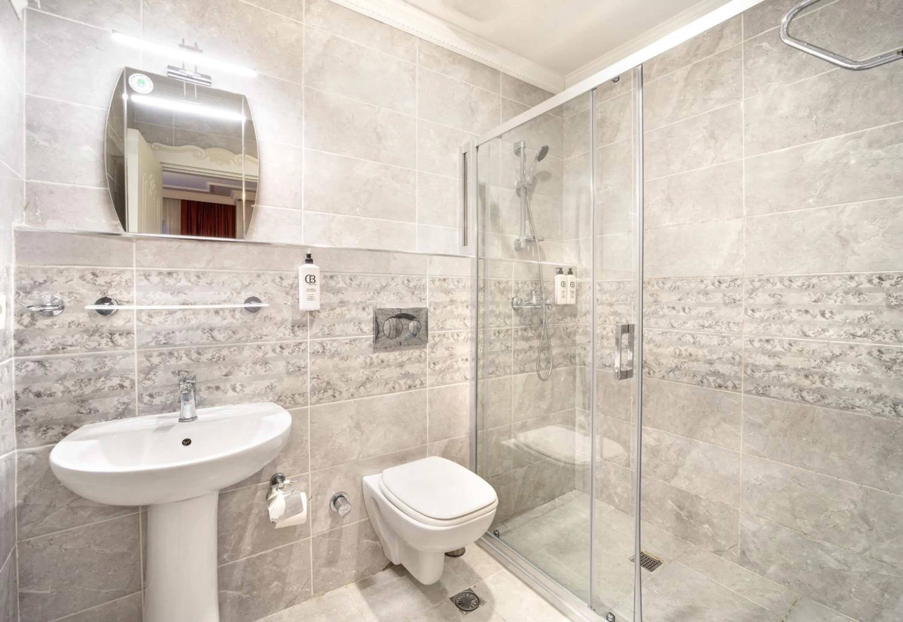 Bathroom in Deluxe Newport Hotel - Old City