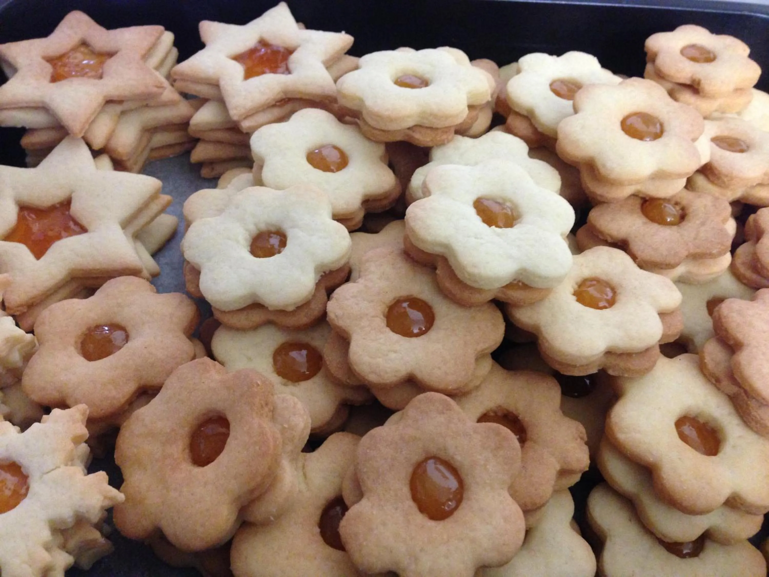 Buffet breakfast in Garni Enrosadira