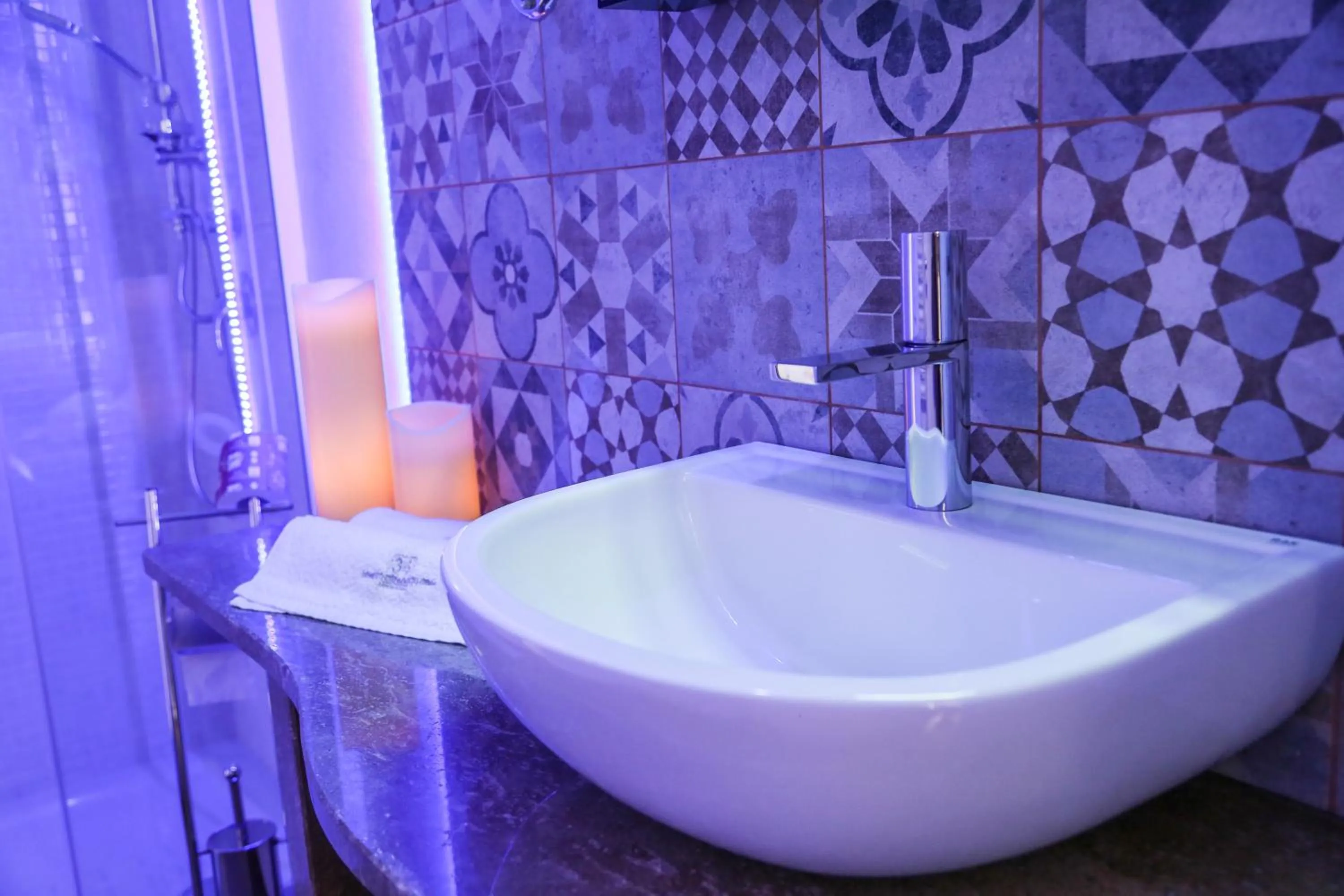 Bathroom in The Bridge Suites