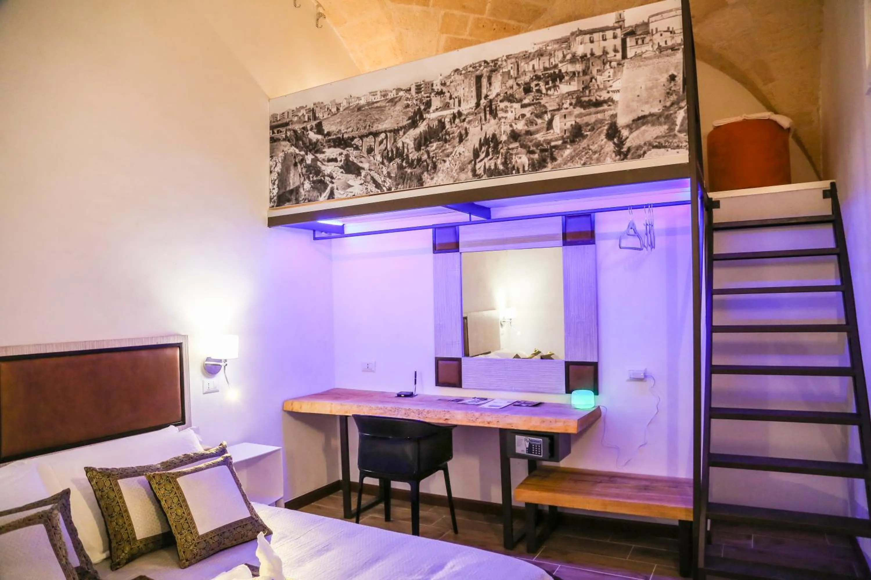 Photo of the whole room in The Bridge Suites