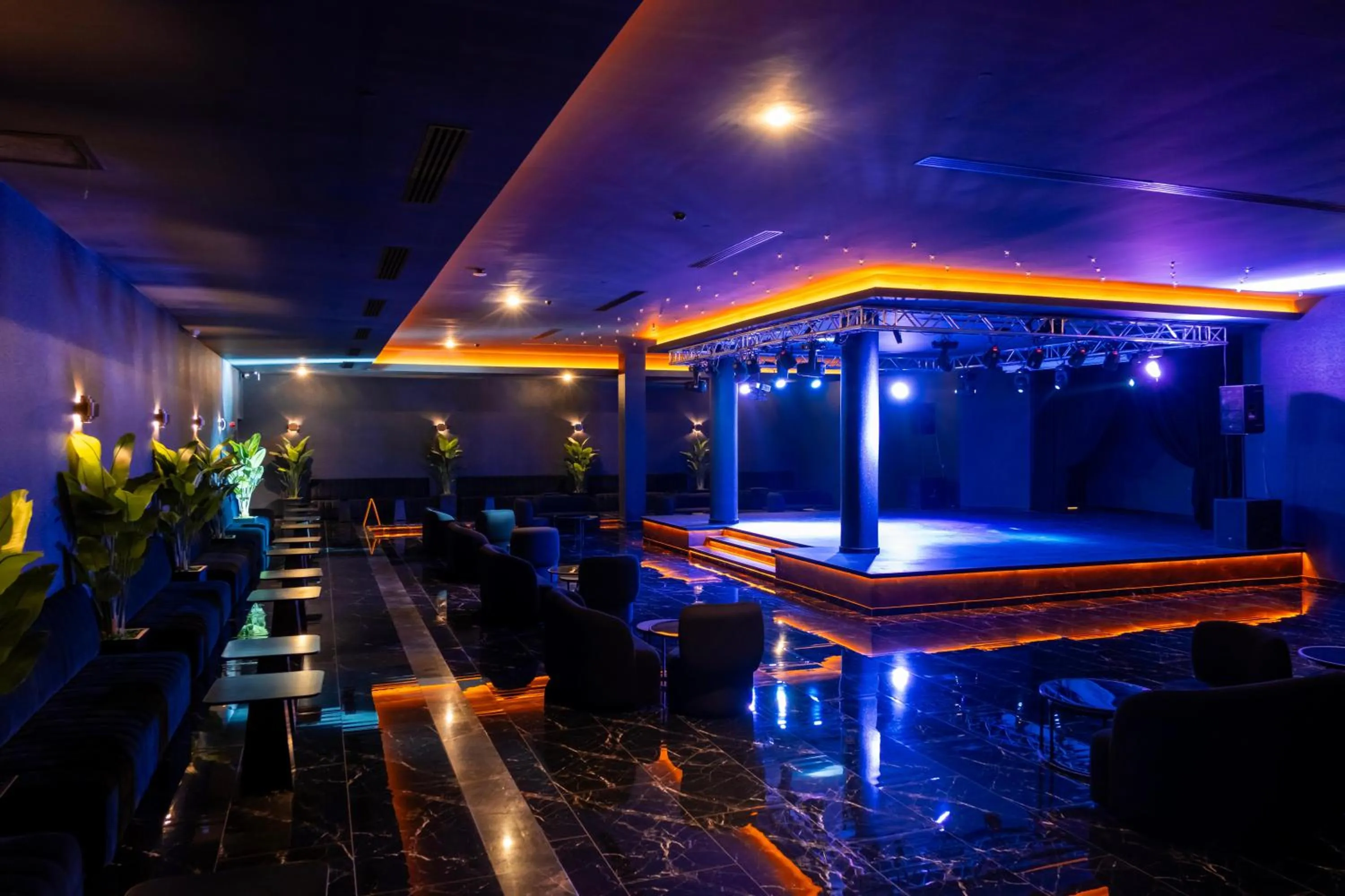 Nightclub / DJ in Mirage Park Resort-Ultra All Incl.