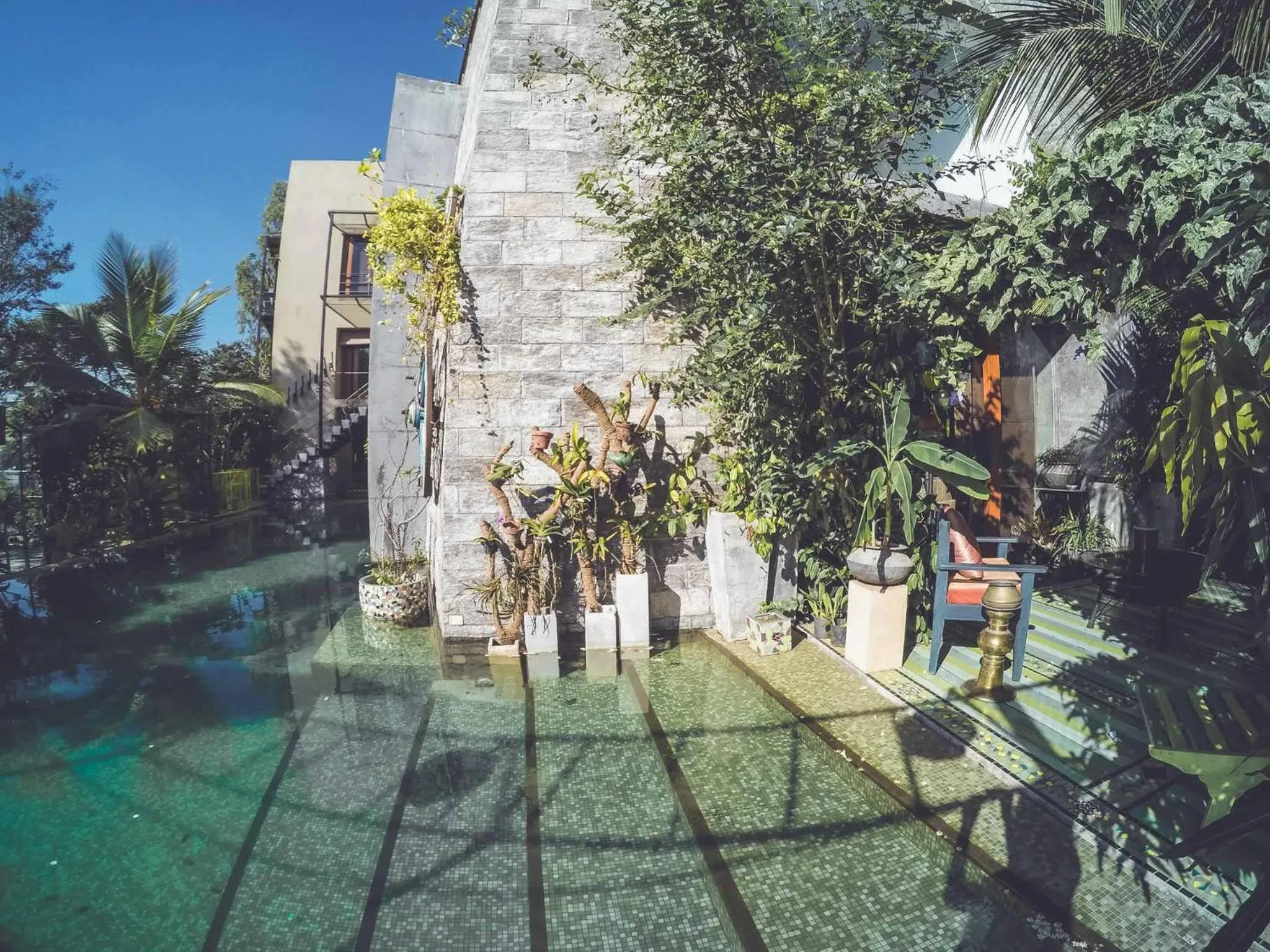 Swimming pool in Aathma Colombo House