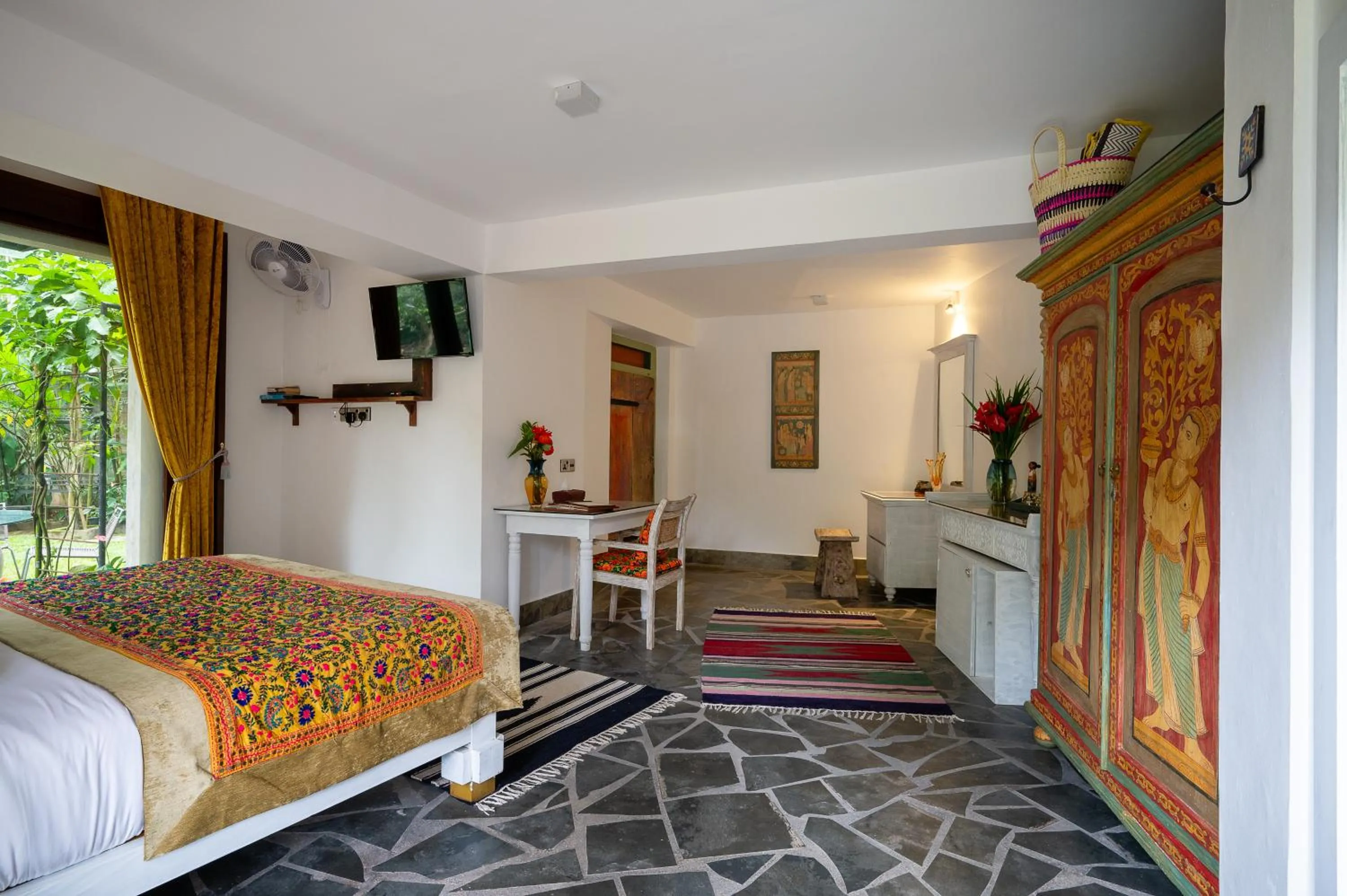 Bed in Aathma Colombo House