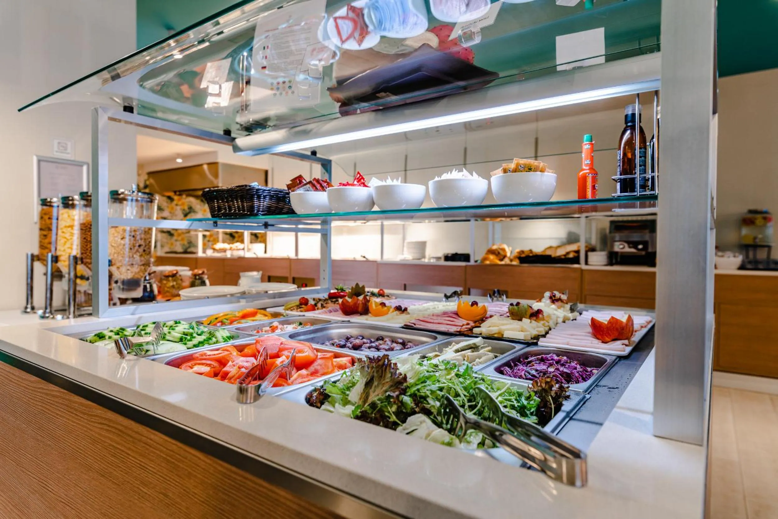 Food and drinks in Seaview Hotel - Adults Only 16 Plus