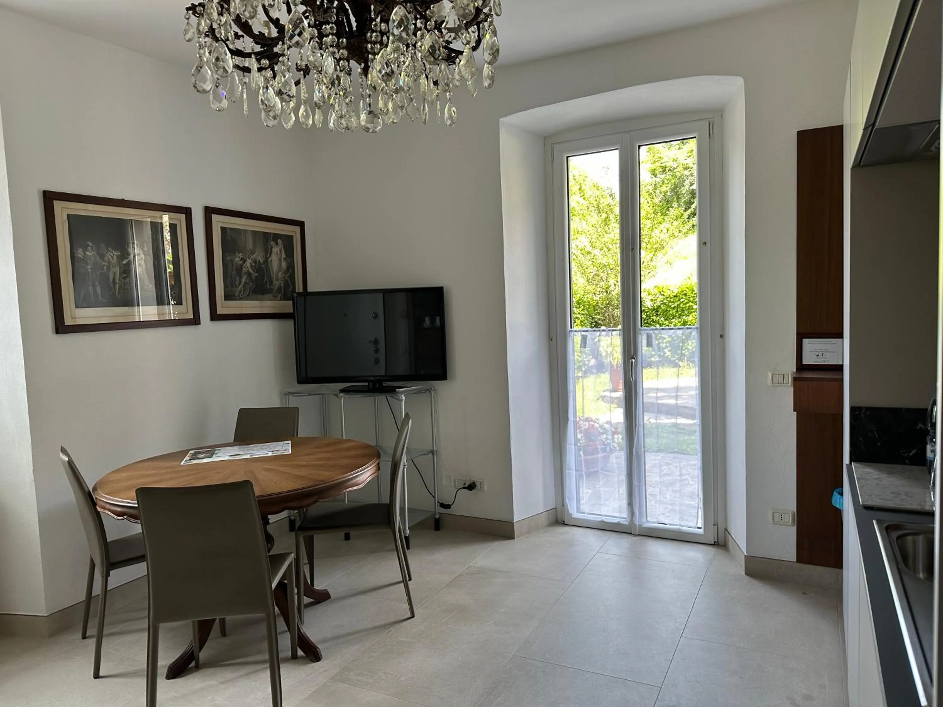 Dining area in Bellagio Bed & Breakfast