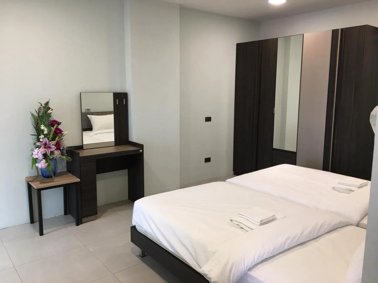 Bed in Ben at Salaya