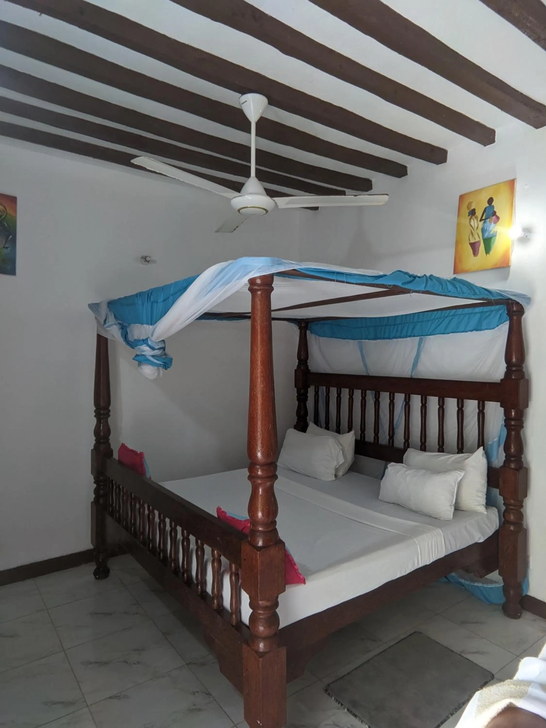 Bedroom, Bed in Kivulini Lodge and Restaurant