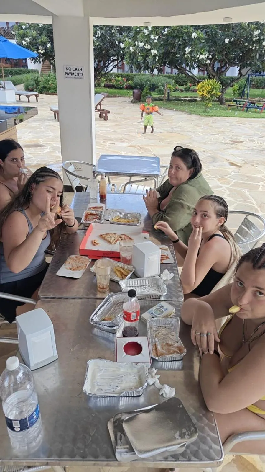 Restaurant/places to eat in Kivulini Lodge and Restaurant